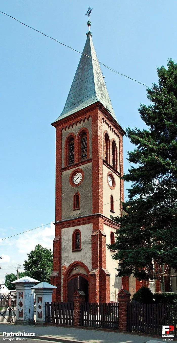 Photo showing: Wieża kościoła pw. Wniebowzięcia Najświętszej Maryi Panny z 1885r. w Kopanicy.