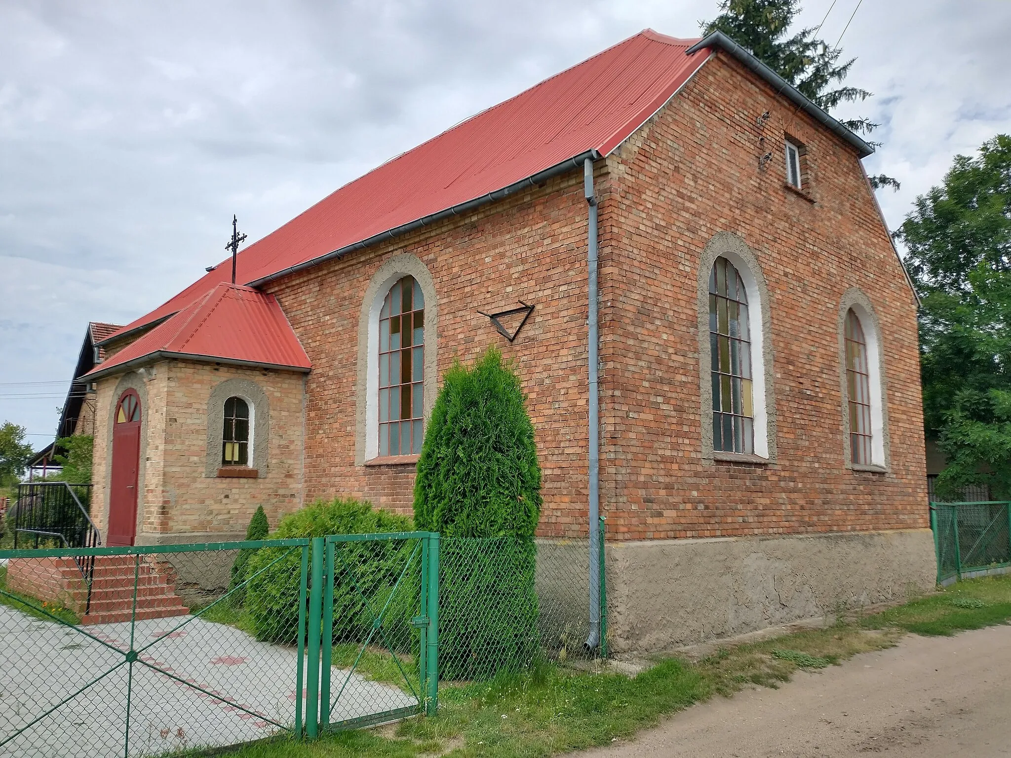 Photo showing: Kościół Świętej Rodziny w Gajcu koło Kunowic.