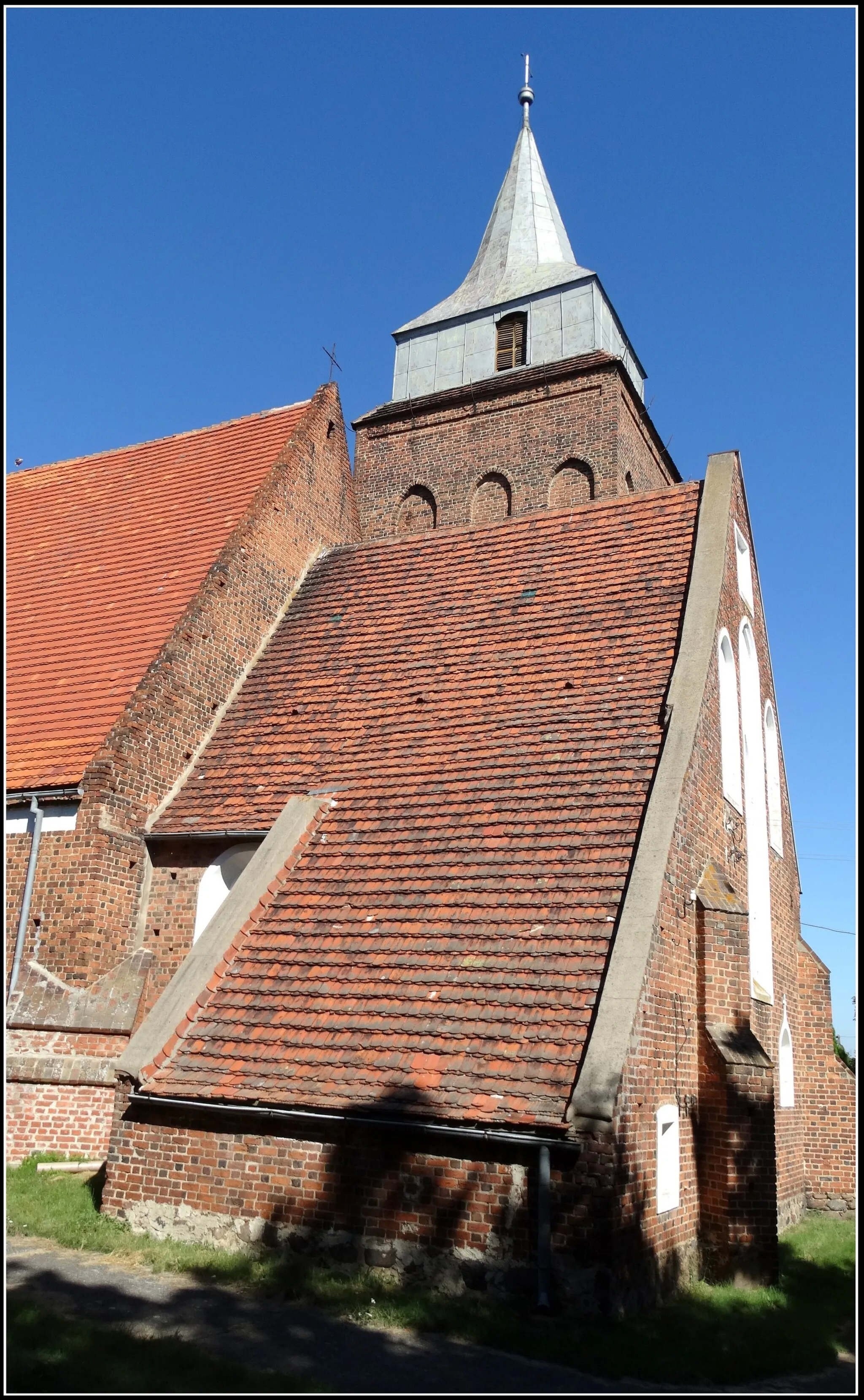 Photo showing: Siedlnica, church couples. P.W. Nativity of the Blessed Virgin Mary and St.. John the Evangelist nave. / Gm. Wschowa / pow. wschowski / province. lubuskie