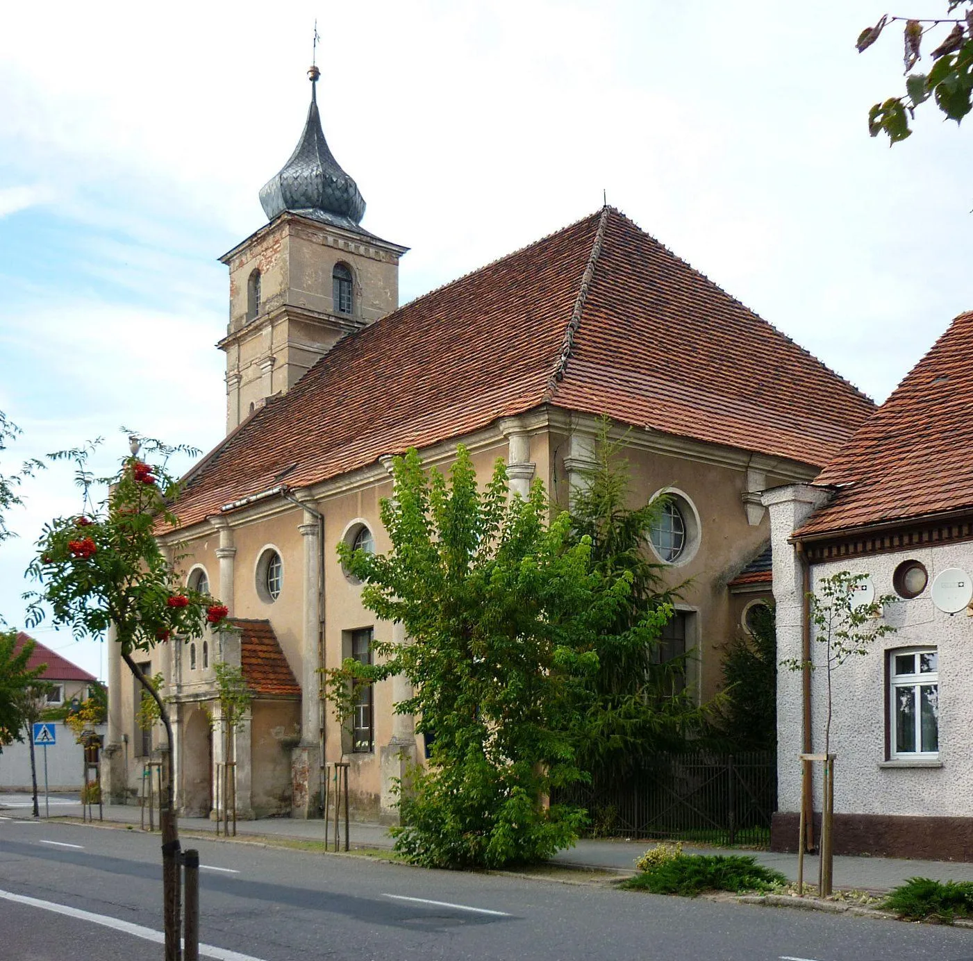 Photo showing: Kościół ewangelicki przy ulicy Poznańskiej, widok z ulicy Kargowskiej.