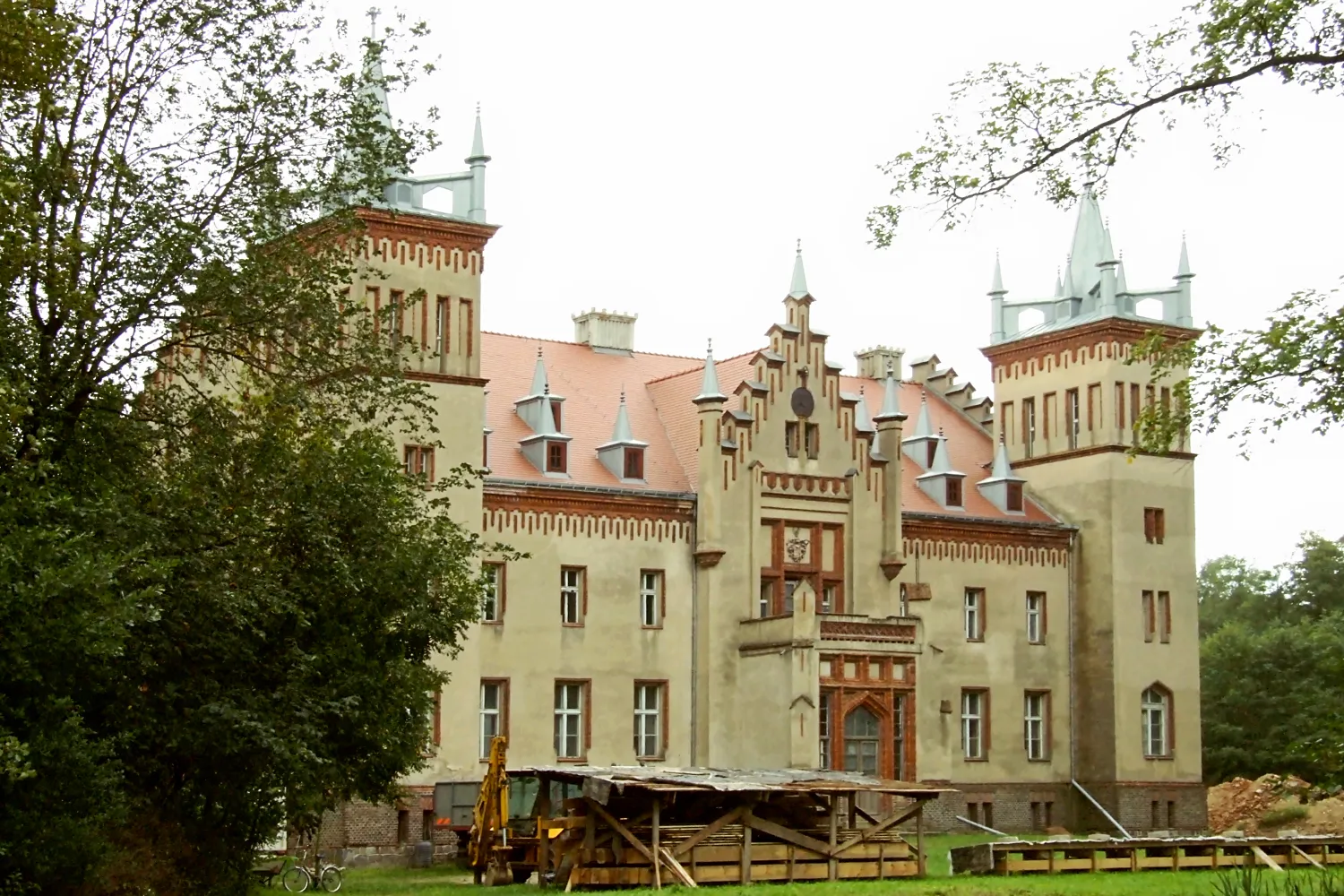 Photo showing: Rozbitek, pałac z lat 1856-58 (Rozbitek, palace)