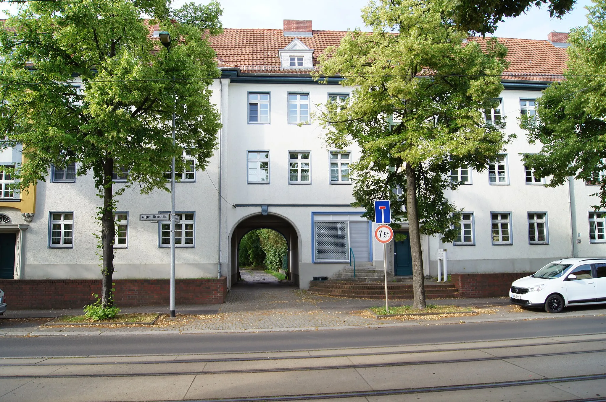 Photo showing: Kreuzung Paulinenhof/August-Bebel-Straße in Frankfurt (Oder)