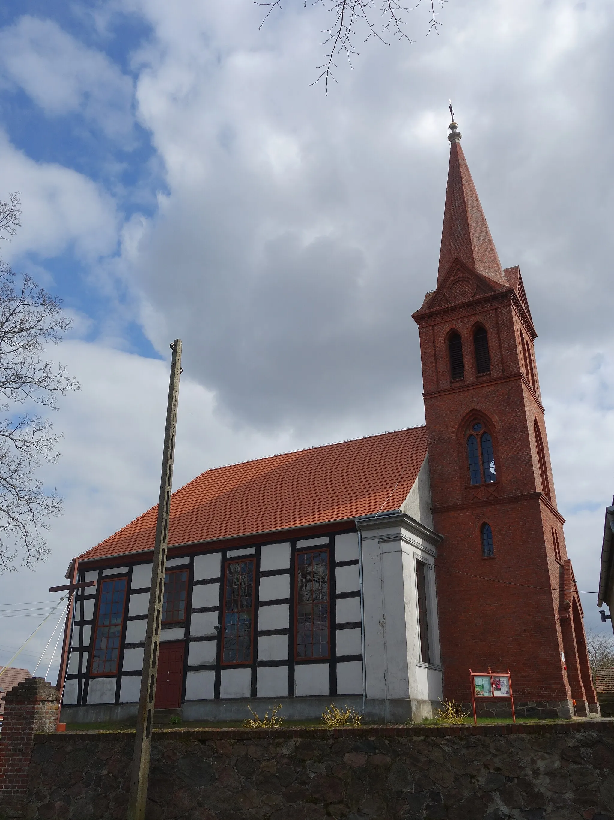 Photo showing: Kościół pw. MB Częstochowskiej w Mostkach