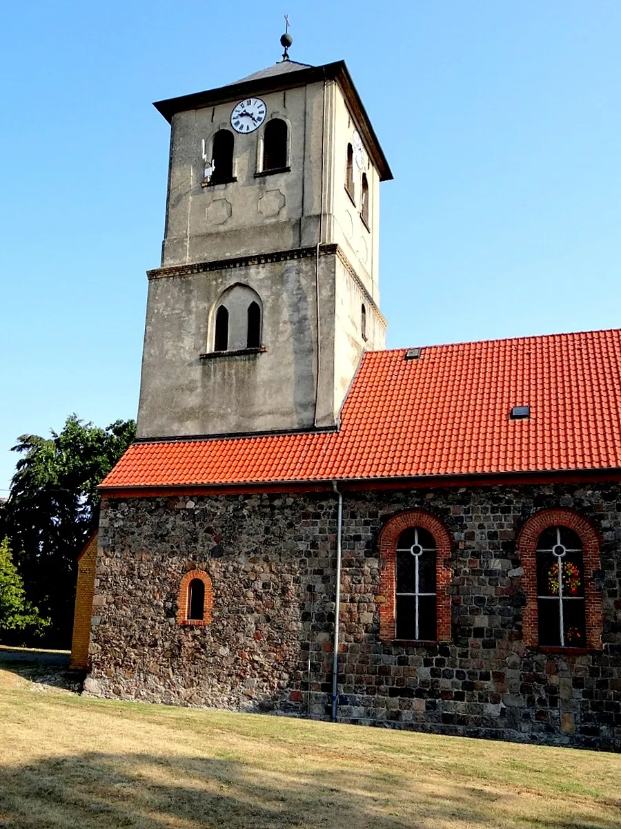 Photo showing: Cychry. Kościół św. Stanisława Biskupa i Męczennika XIII w.