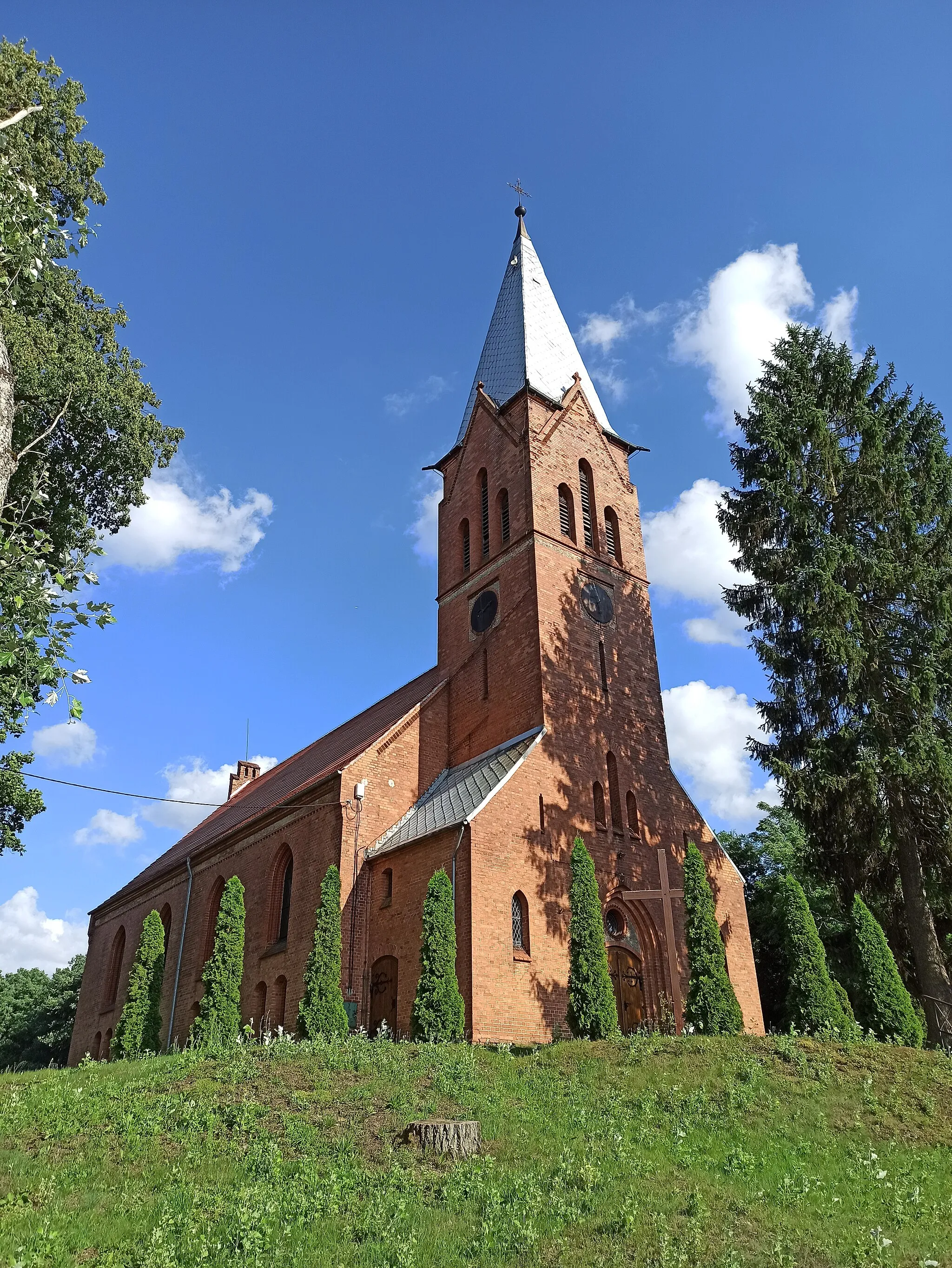 Photo showing: XIX wieczny Kościół w Goszczanowie.