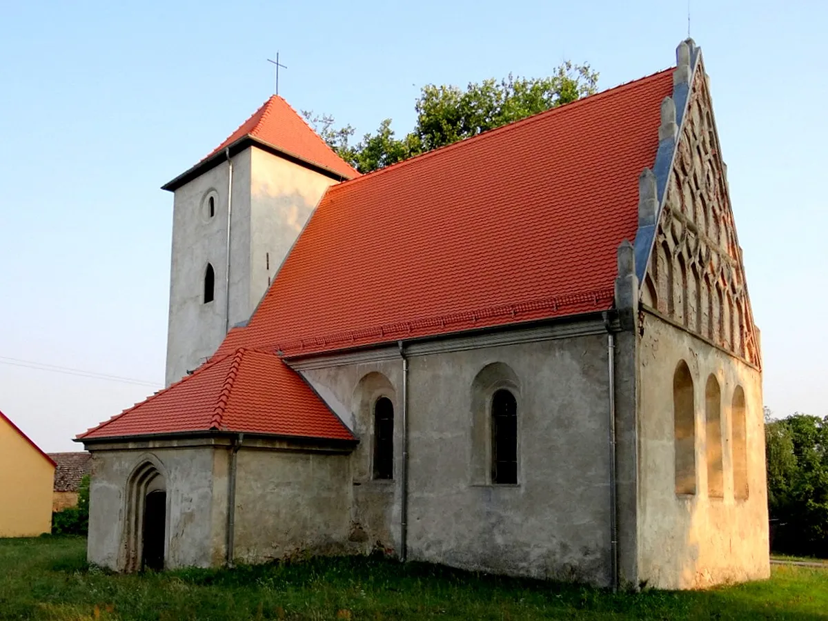 Photo showing: Gronów. Kościół św. Piusa X z XIII w.