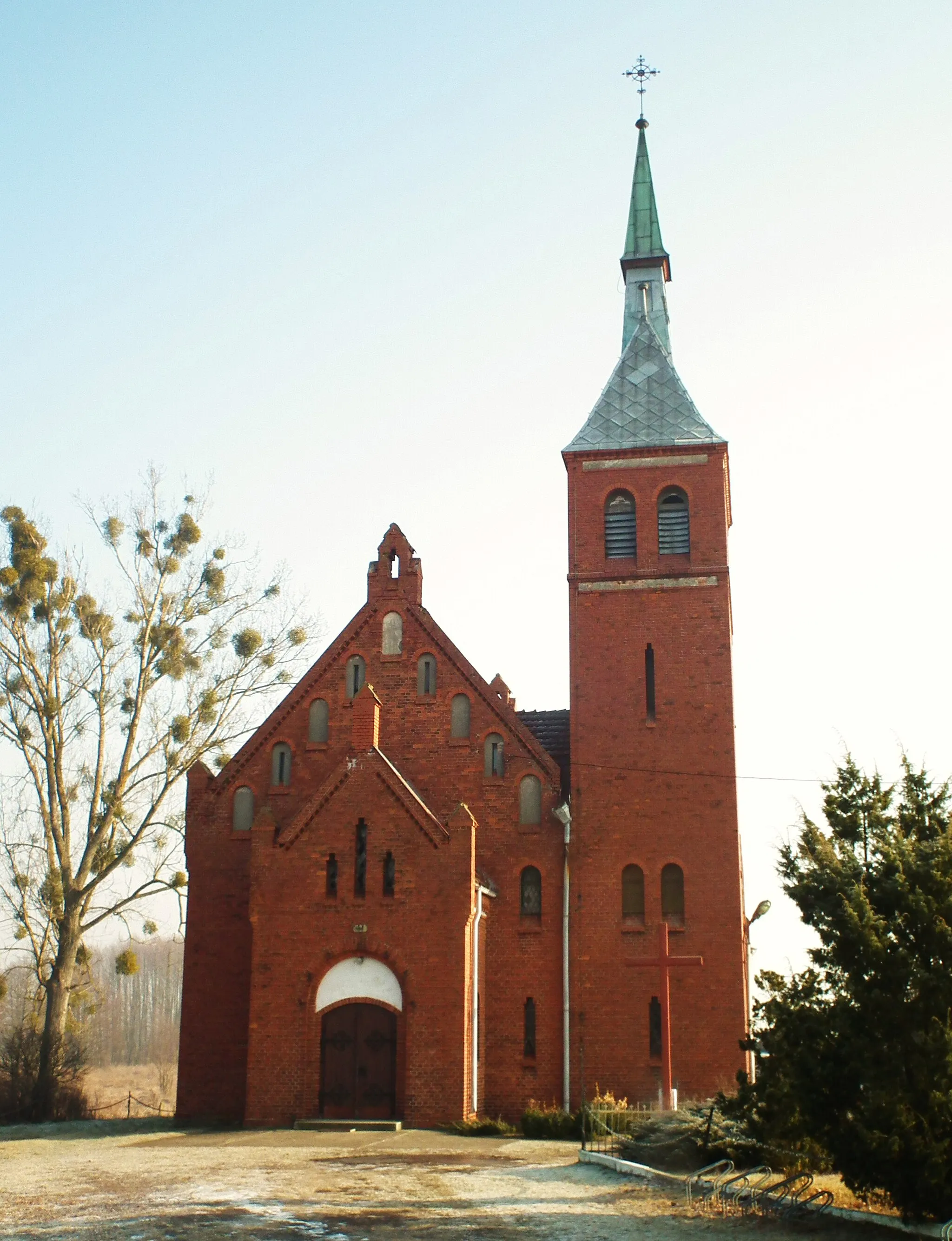 Photo showing: Kościół Narodzenia NMP w Łącznicy pod Drezdenkiem.