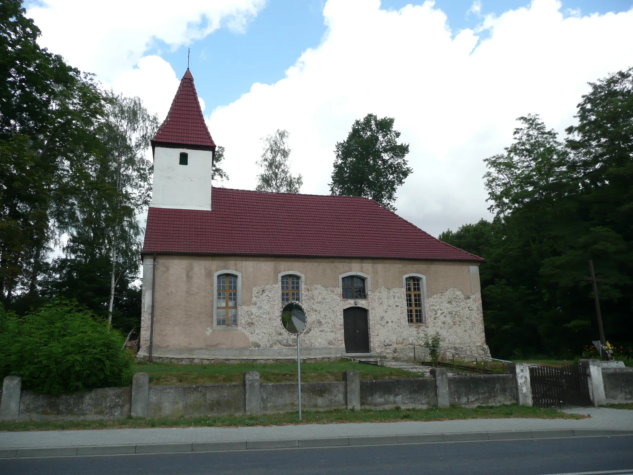Photo showing: The church in Przyłęg, Poland.