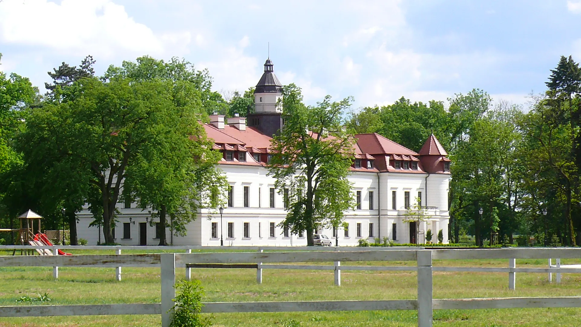Photo showing: Pałac