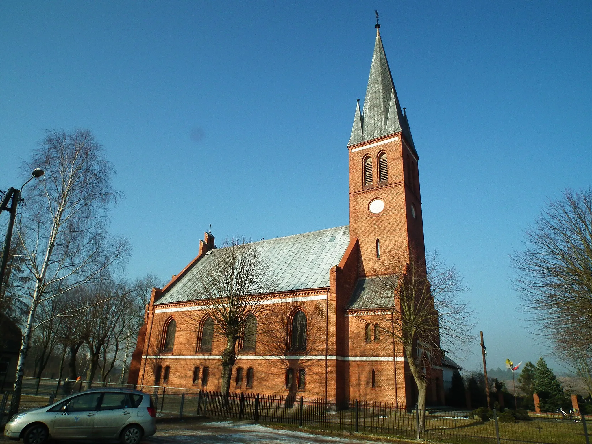 Photo showing: Kościół MB Szkaplerznej w Nowym Kurowie.