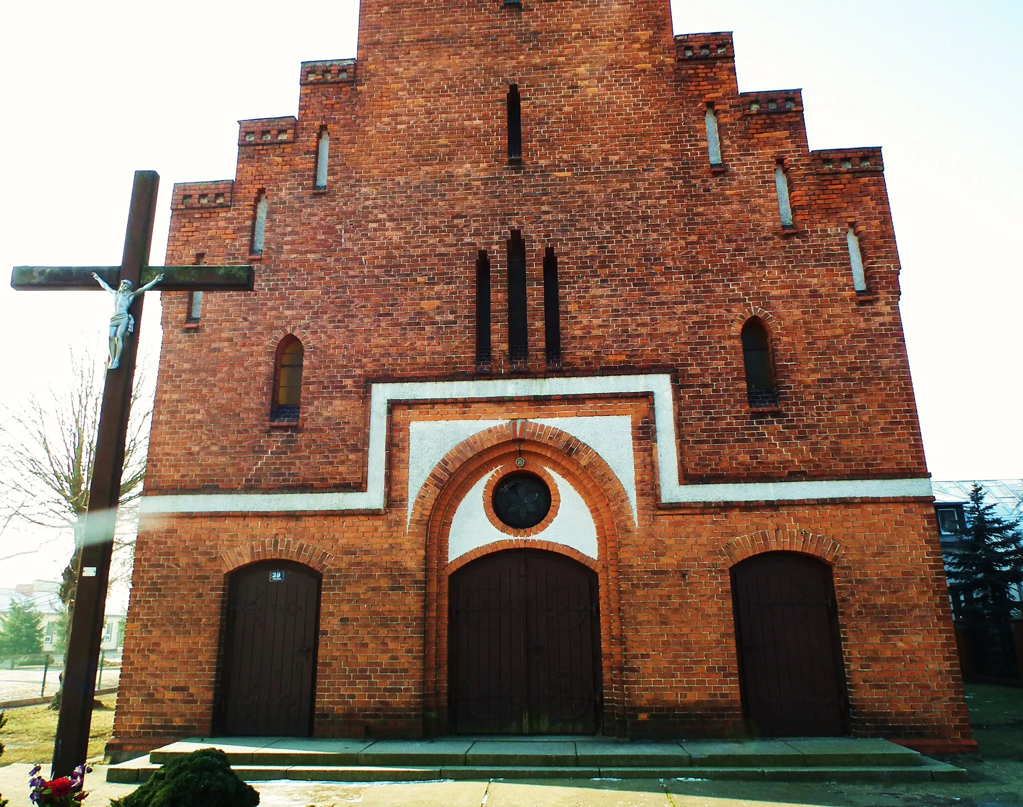 Photo showing: Kościół MB Szkaplerznej w Nowym Kurowie.