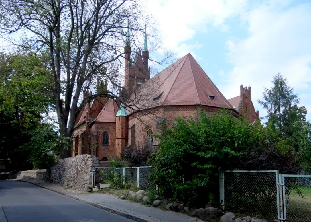 Photo showing: Świebodzin .Kościół św. Michała Archanioła