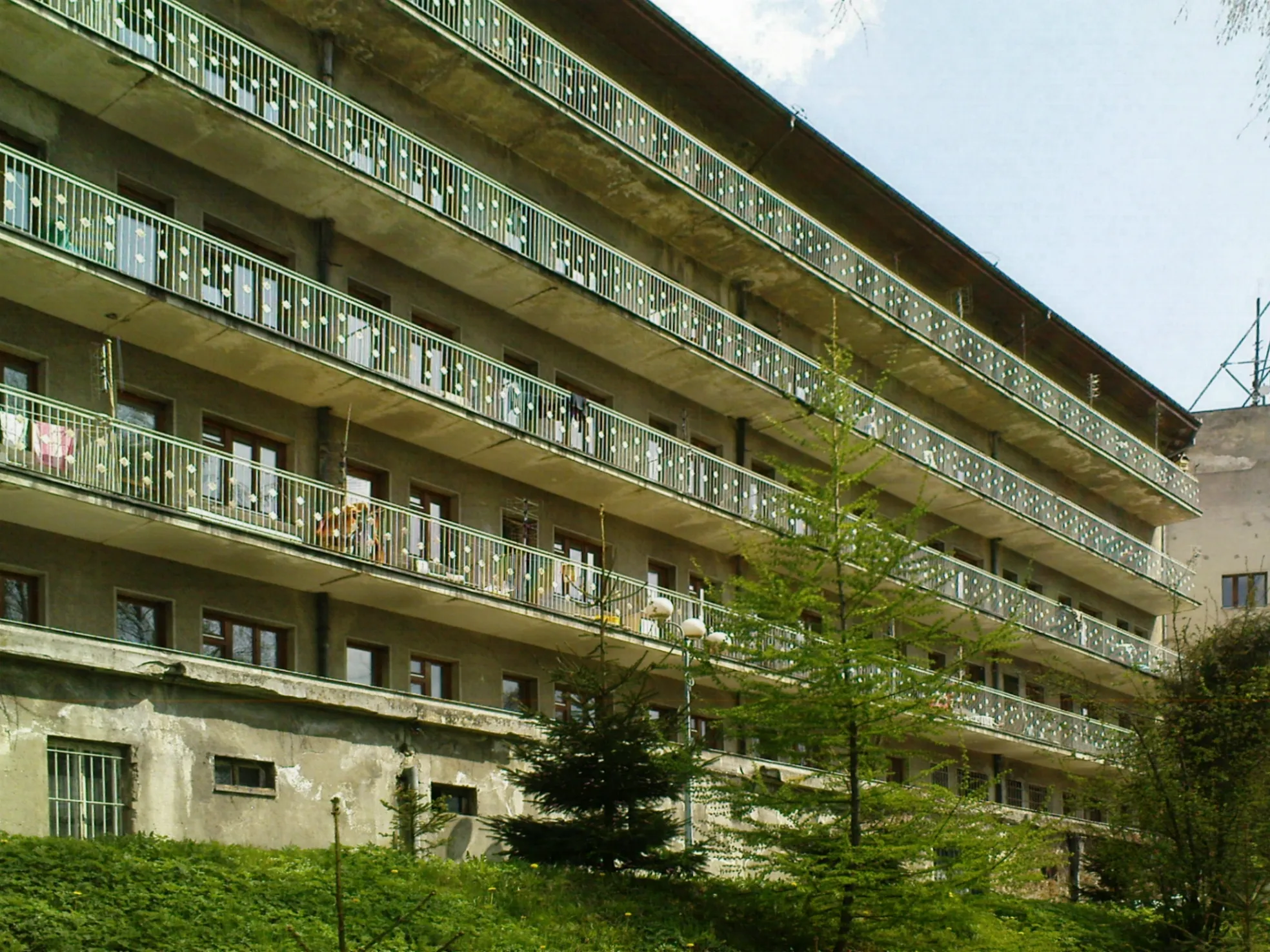 Photo showing: Maków Podhalański - Long-Term Care Division of Medical Sciences named "St. Catherine of Siena" (the former tuberculosis sanatorium), Mickiewicz street