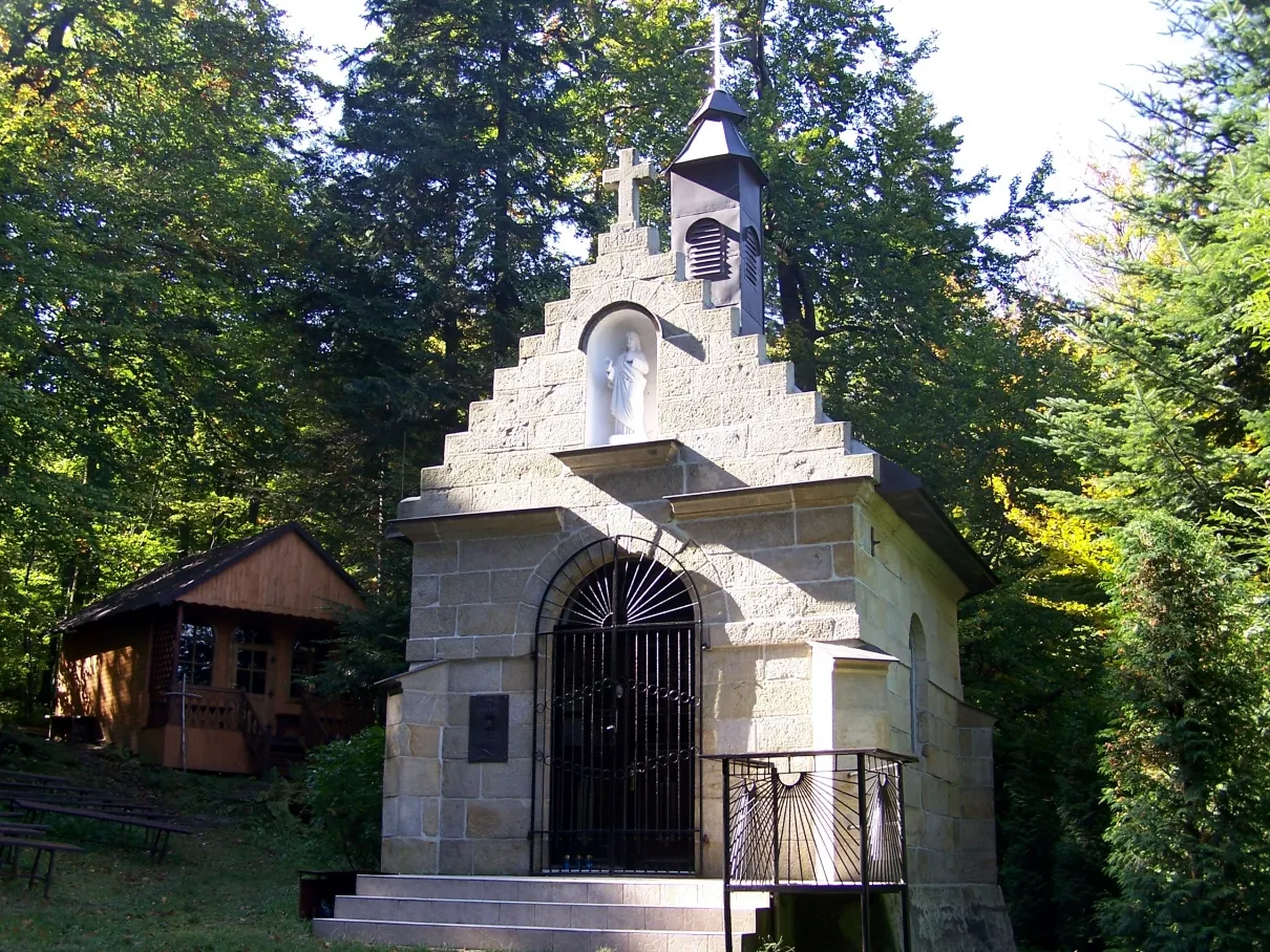 Photo showing: Mukowa - kapliczka na zakońcenie Drogi Krzyzowej