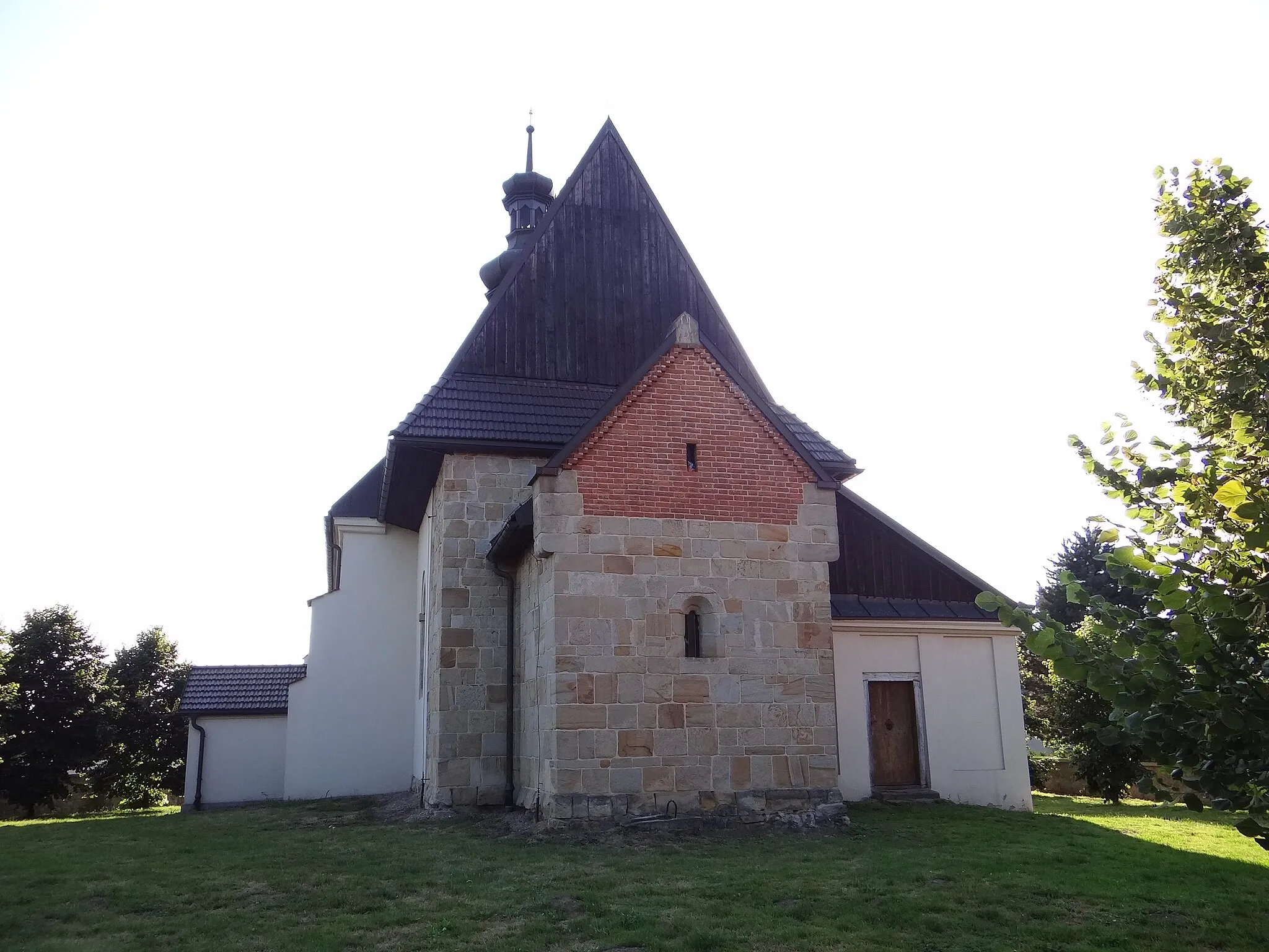 Photo showing: Dziekanowice, zabytkowy kościół