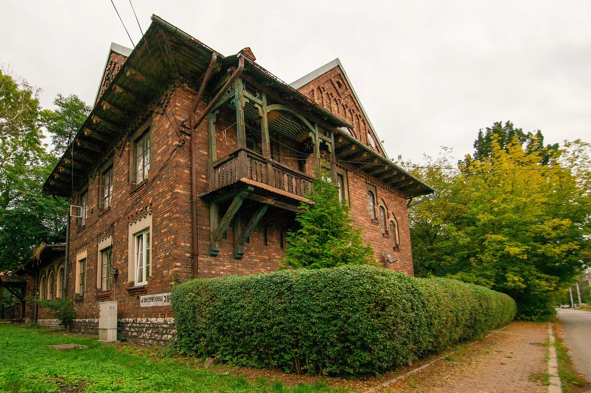 Photo showing: Budynek w Ostrowach Górniczych w Sosnowcu