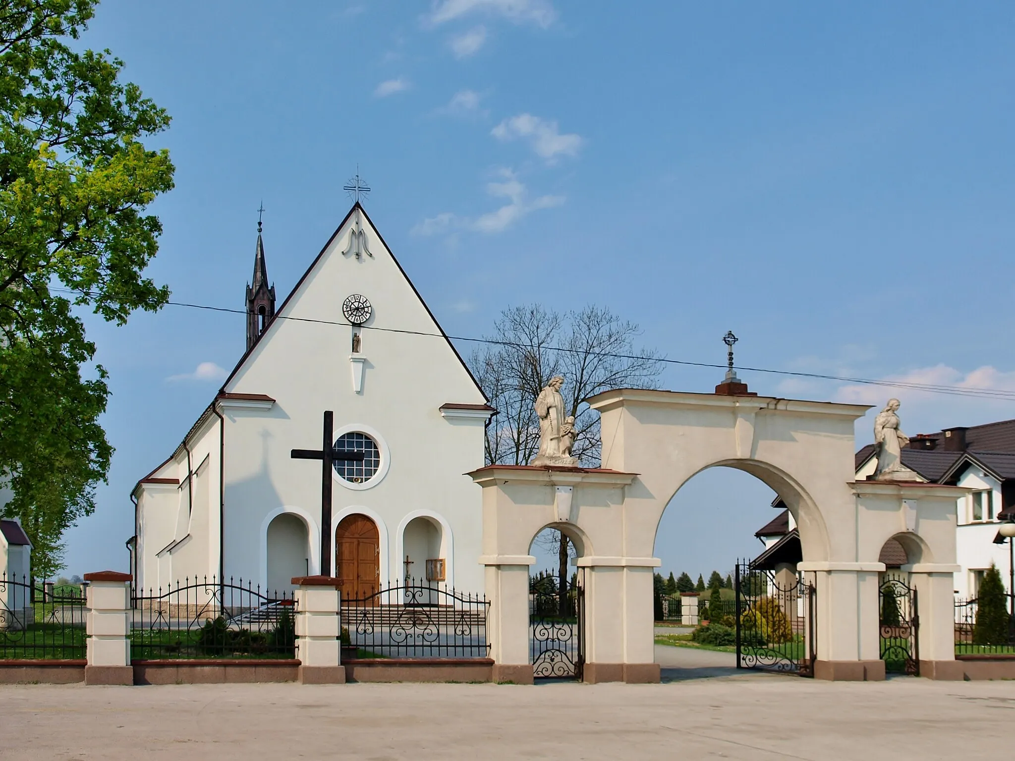 Photo showing: Jadowniki Mokre - parish church of the Immaculate Heart of Blessed Virgin Mary