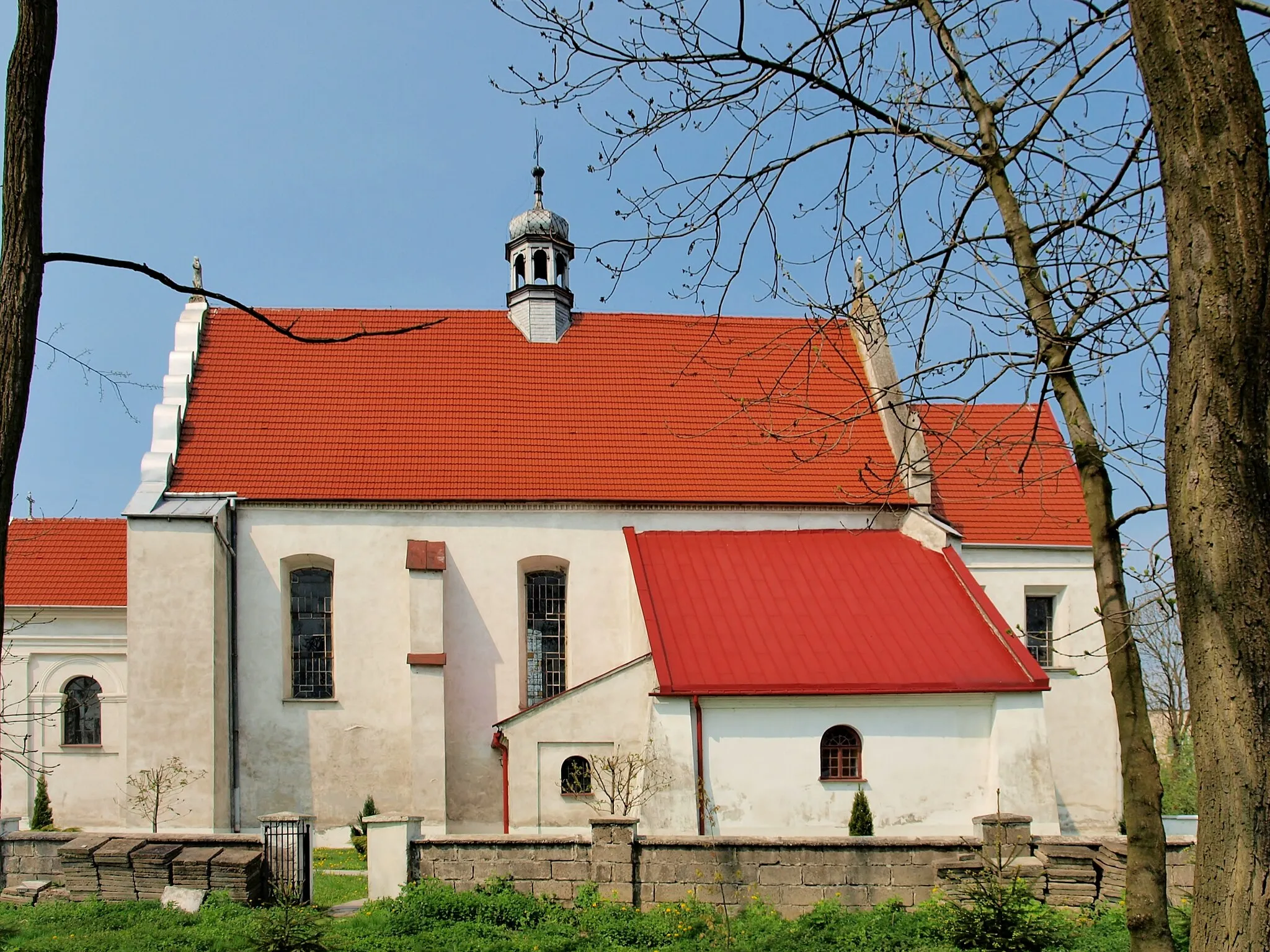 Photo showing: Opatowiec - after Dominican church of St. James