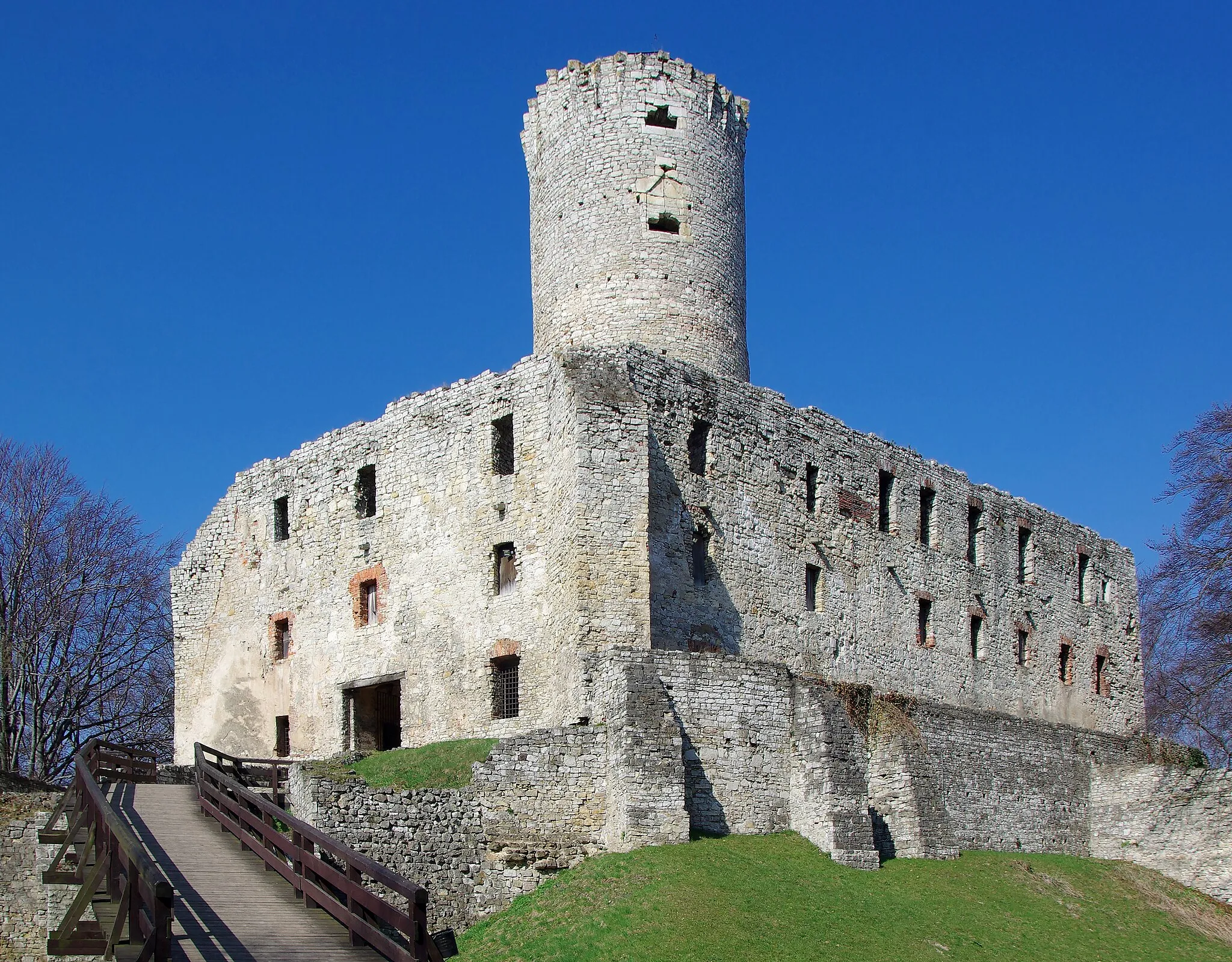Photo showing: Lipowiec Castle