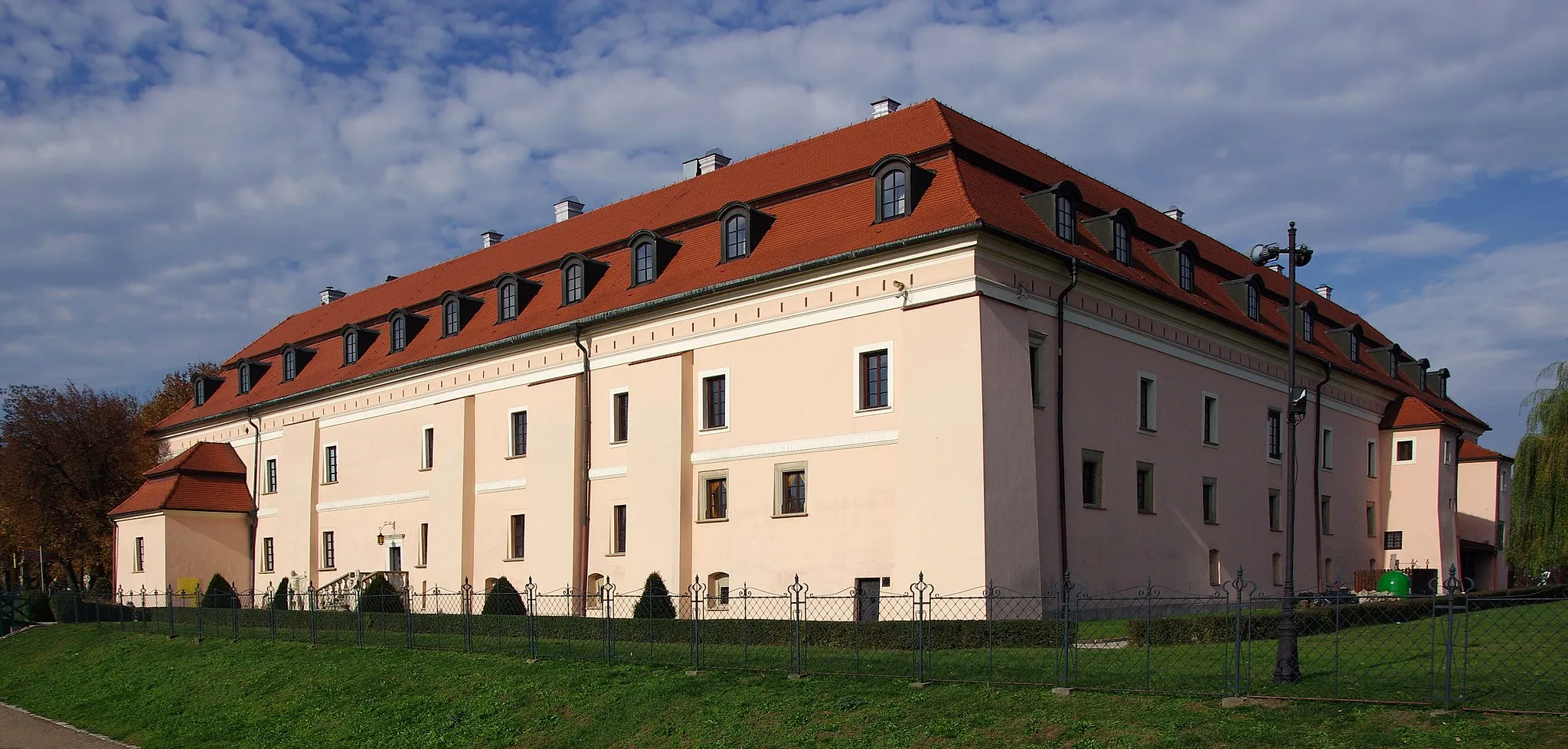Photo showing: Niepołomice Castle