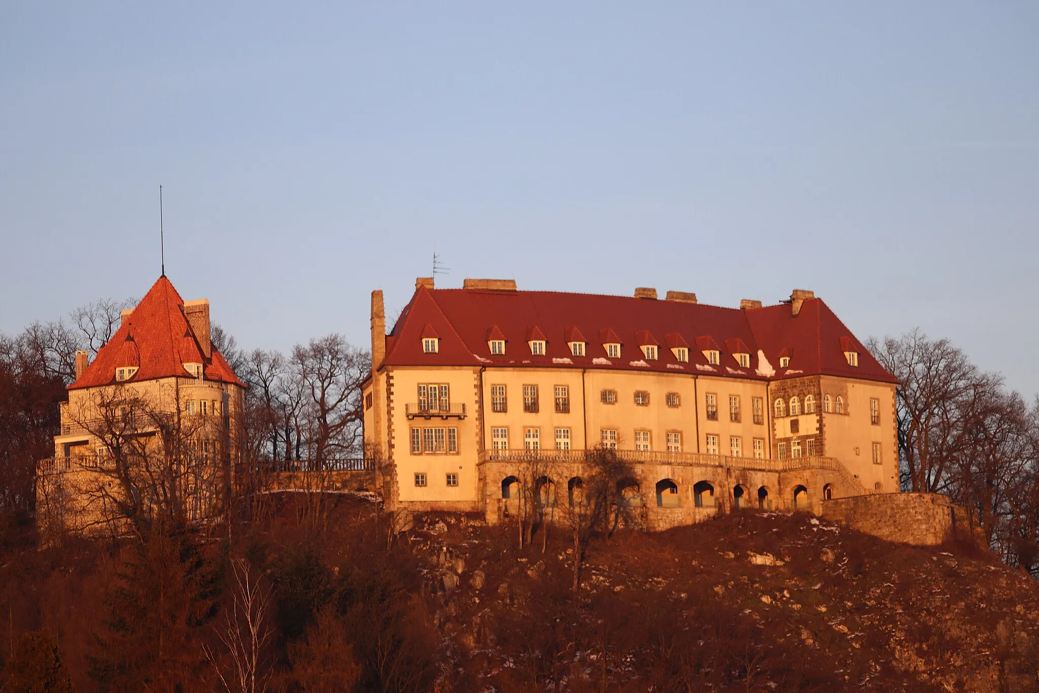 Photo showing: Kraków - Przegorzały castle and Baszta Villa