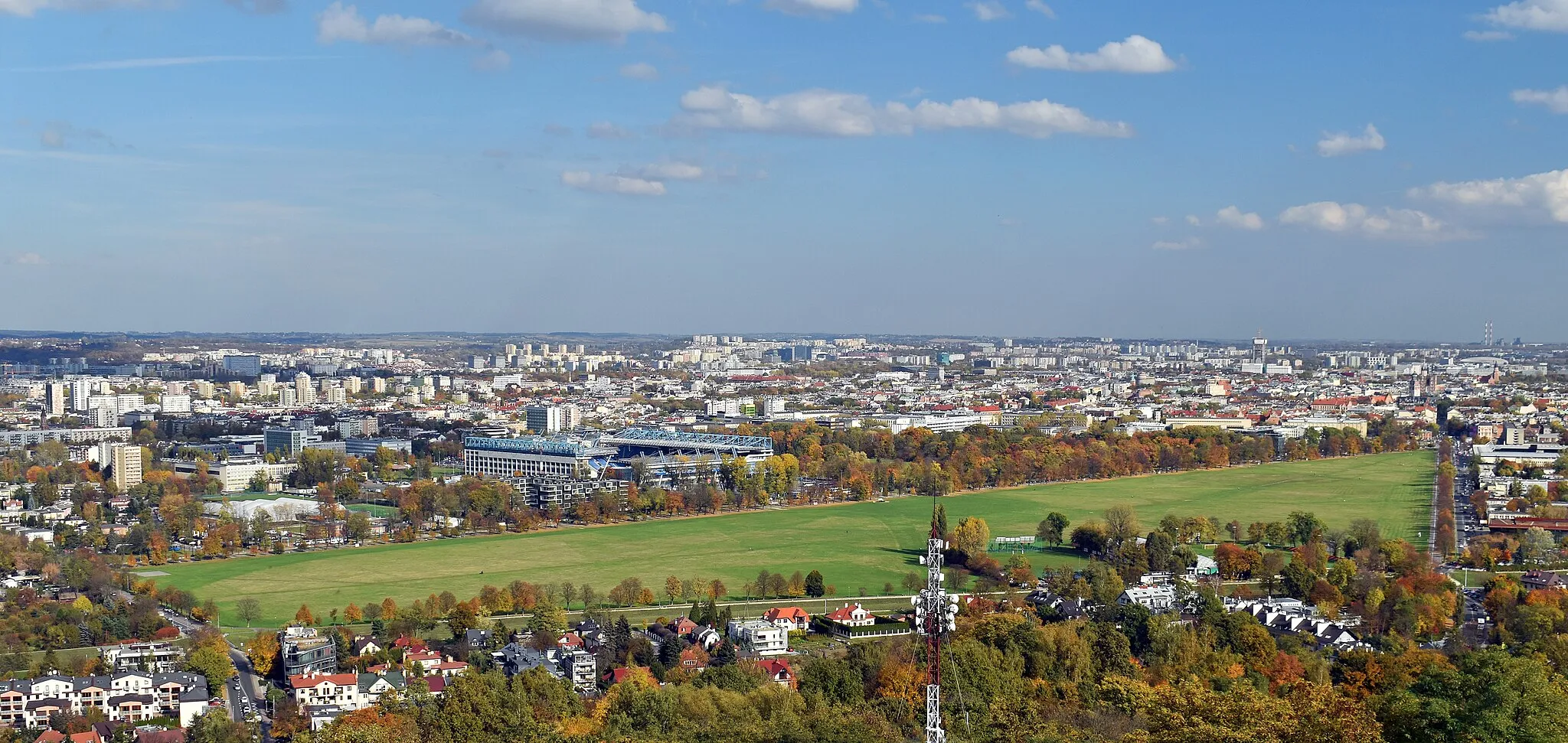 Photo showing: Błonia Park (view from Kościuszko Mound, from W), Krakow, Poland