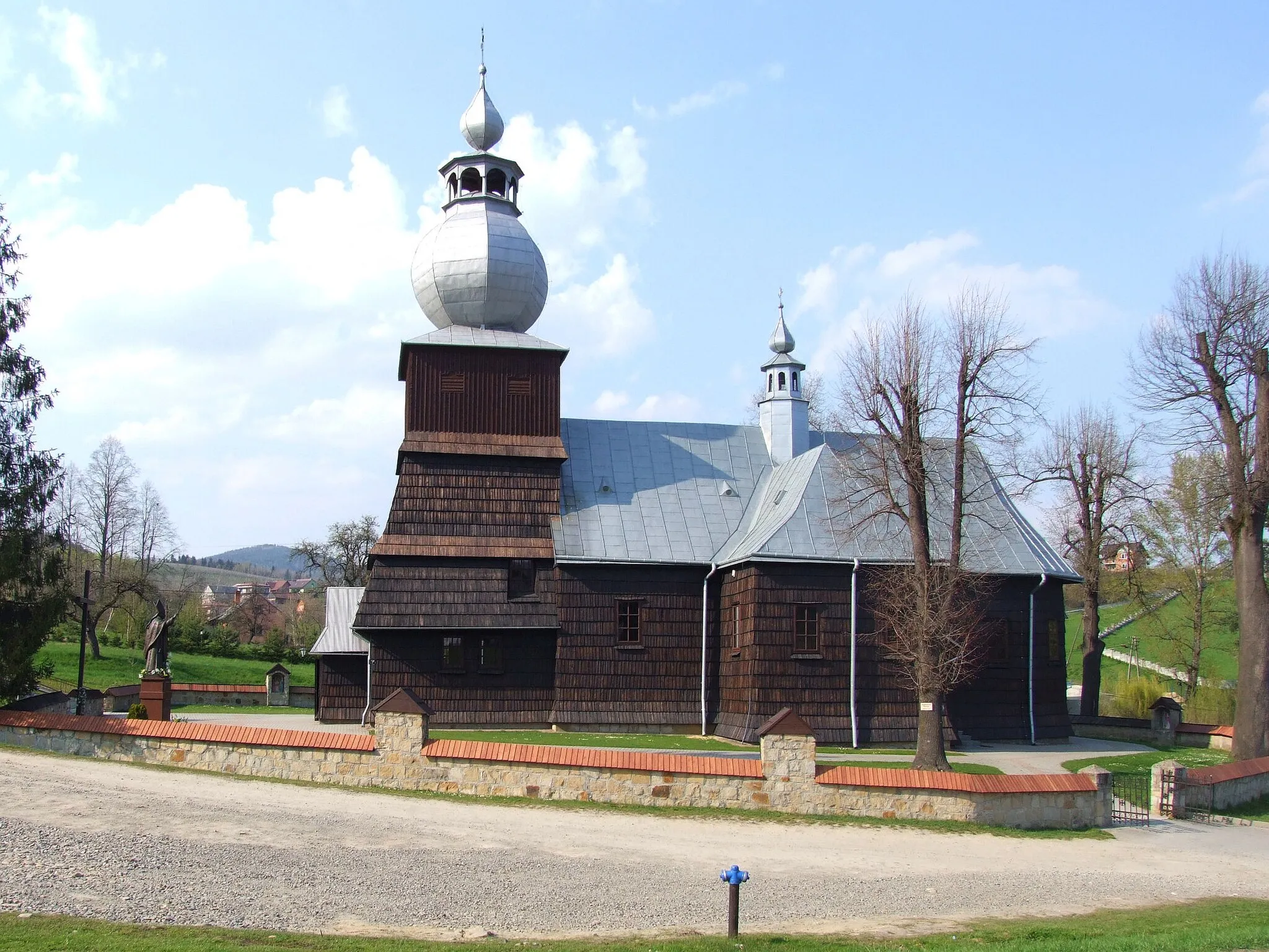Photo showing: Kościół w Czarnym Potoku (gmina Łącko)