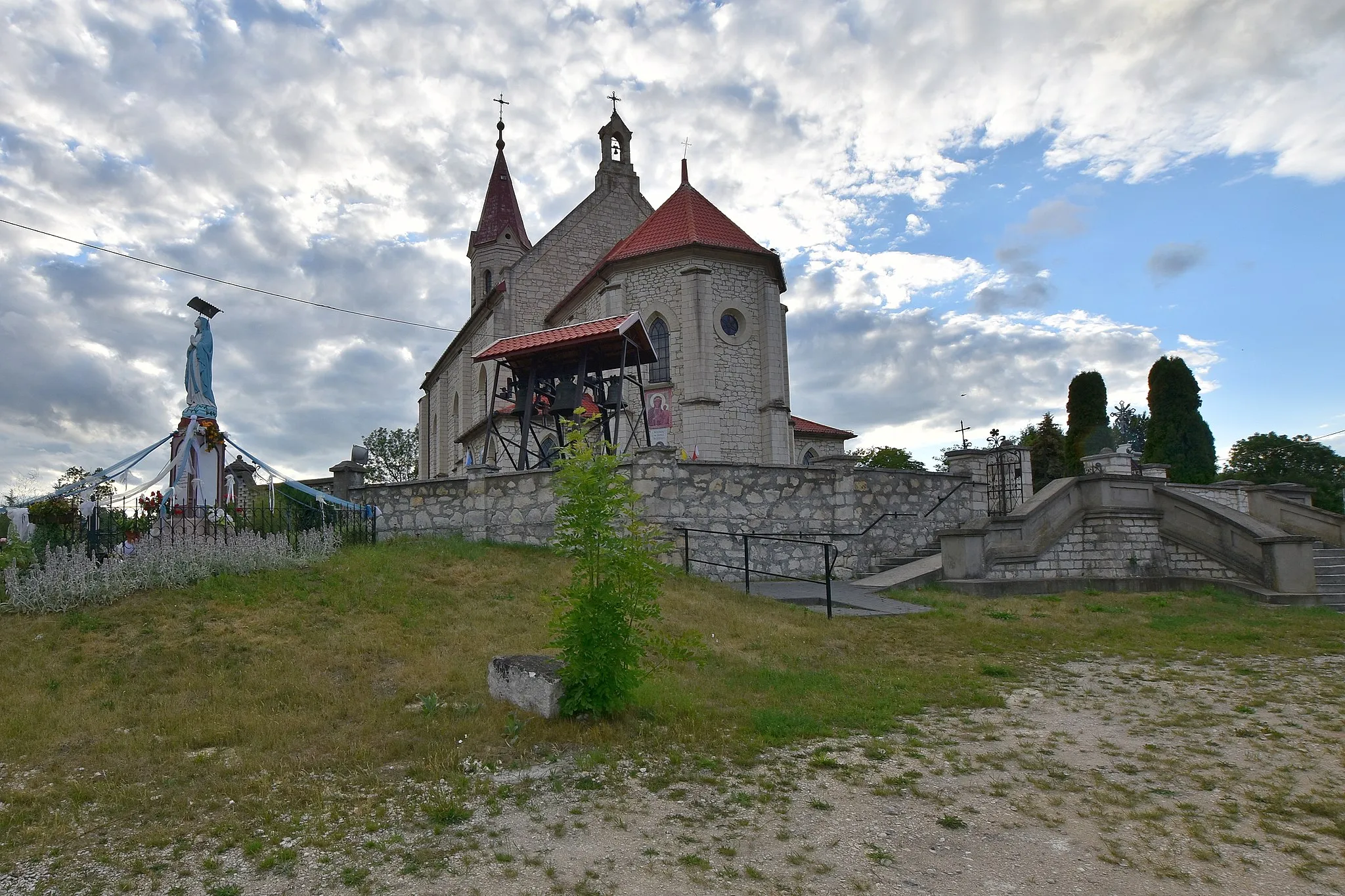 Photo showing: Ostrowce, kościół św. Jana Chrzciciela