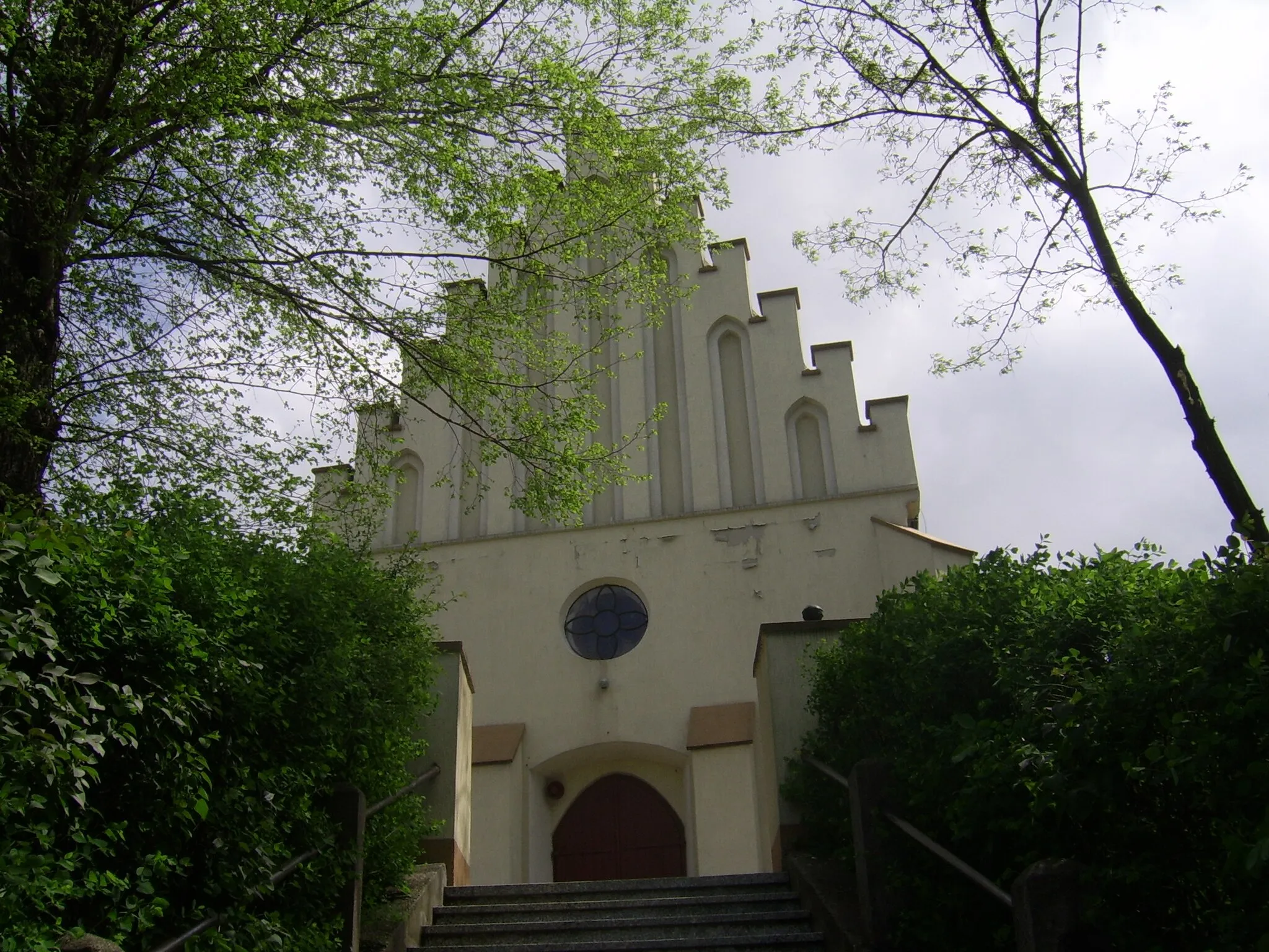 Photo showing: Dobranowice (powiat krakowski) - Kościół pw. Św. Krzyża, fasada.