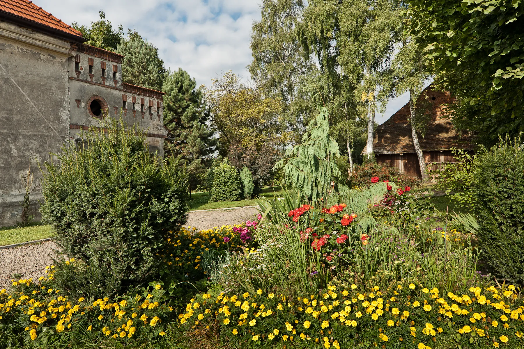 Photo showing: Dwór 1, Bosutów-Boleń - ogród