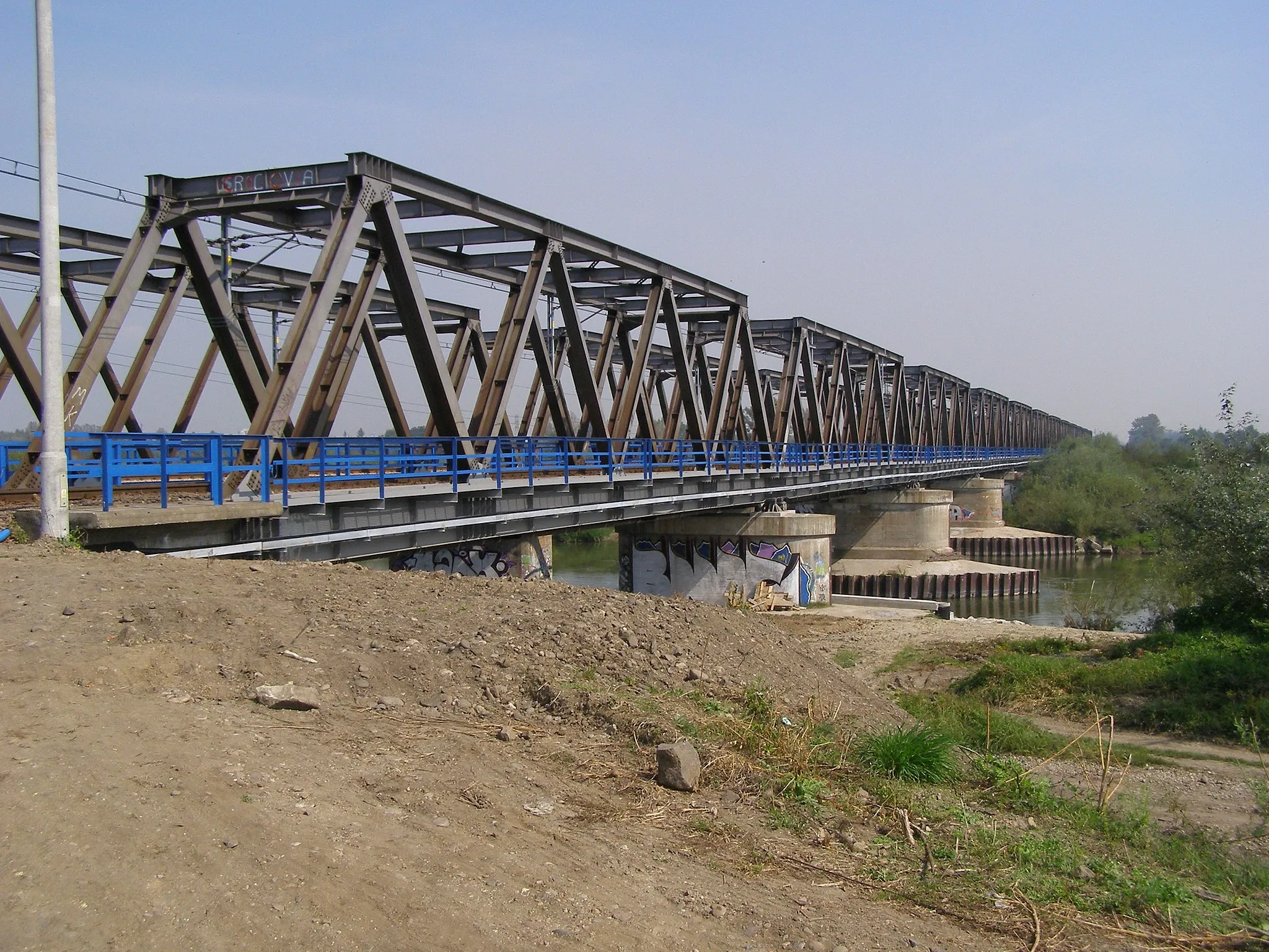 Photo showing: Bogumiłowice - railway bridge over the Dunajec