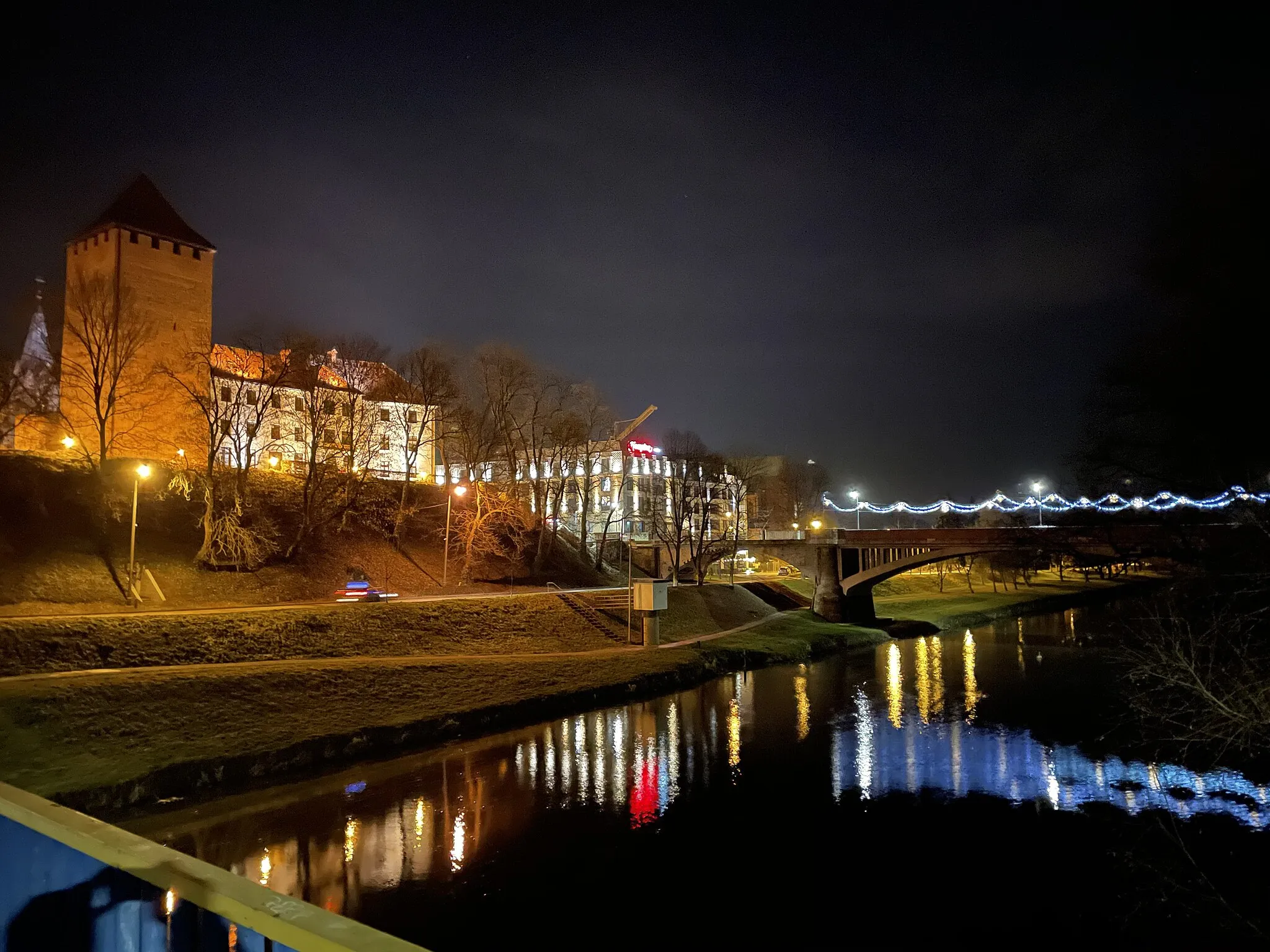 Photo showing: Most Piastowski i Zamek nocą