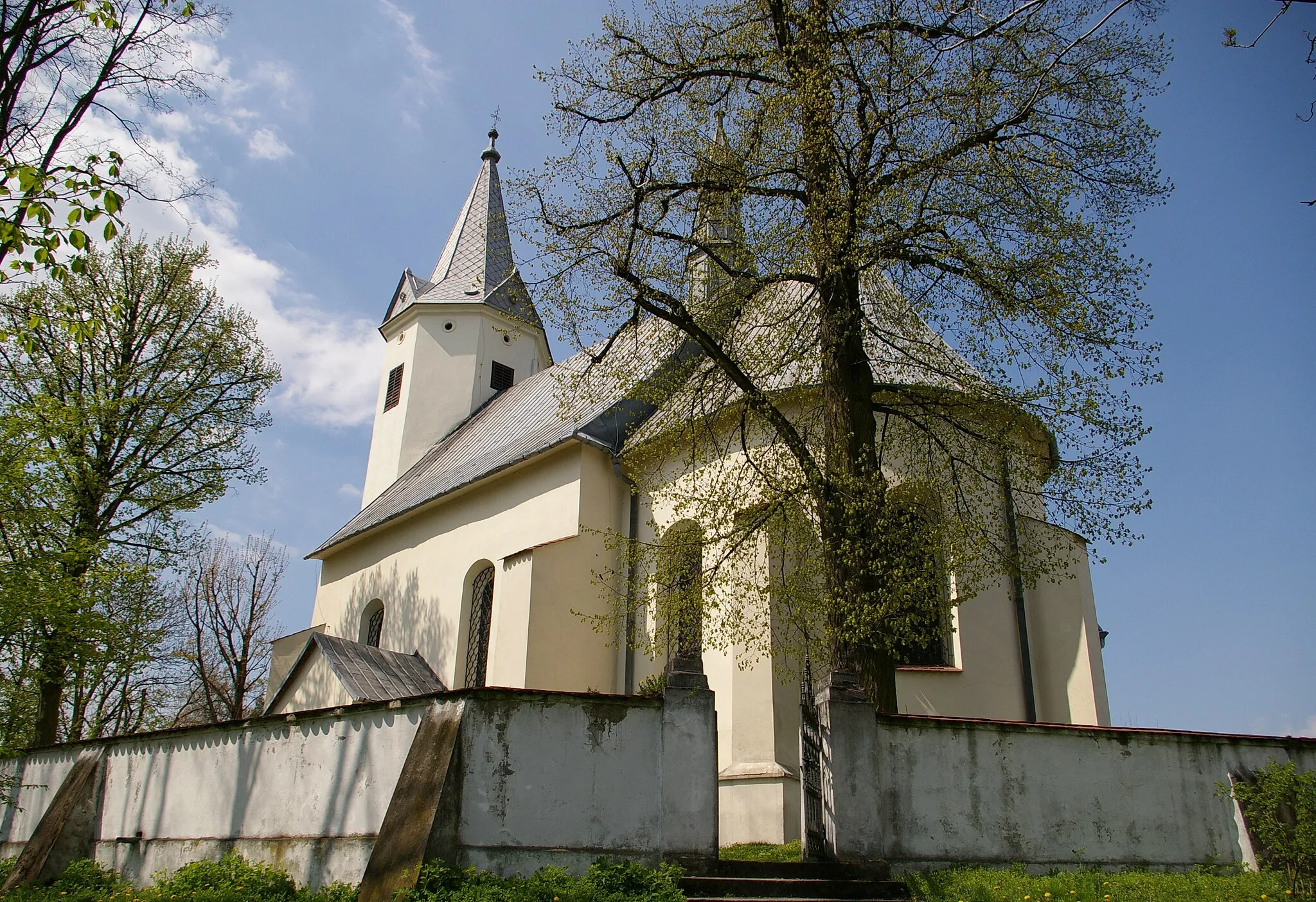 Photo showing: Parish church in Korzkiew, Poland