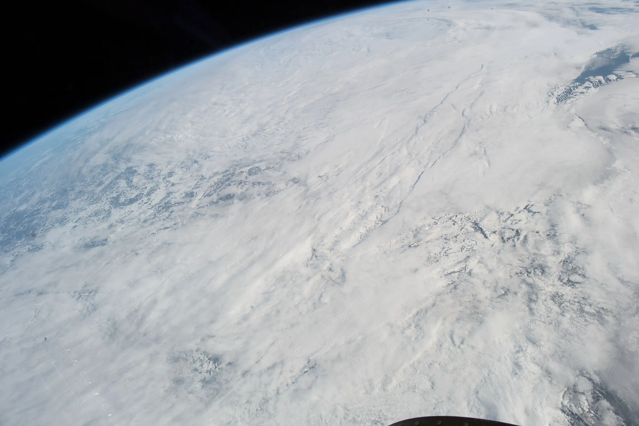 Photo showing: View of Earth taken during ISS Expedition 54.