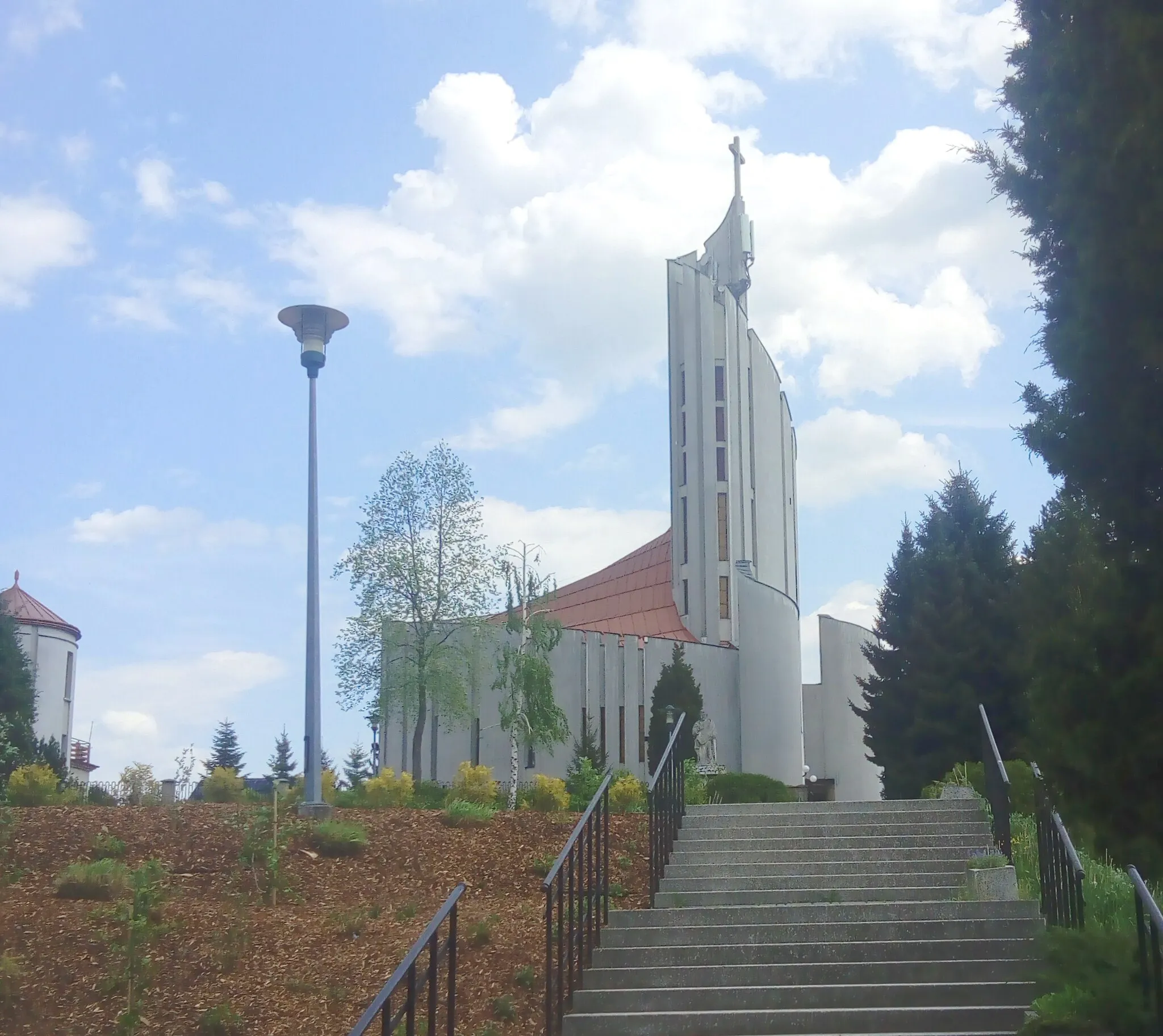 Photo showing: Kościół św. Józefa Rzemieślnika w Tarnowcu gmina Tarnów