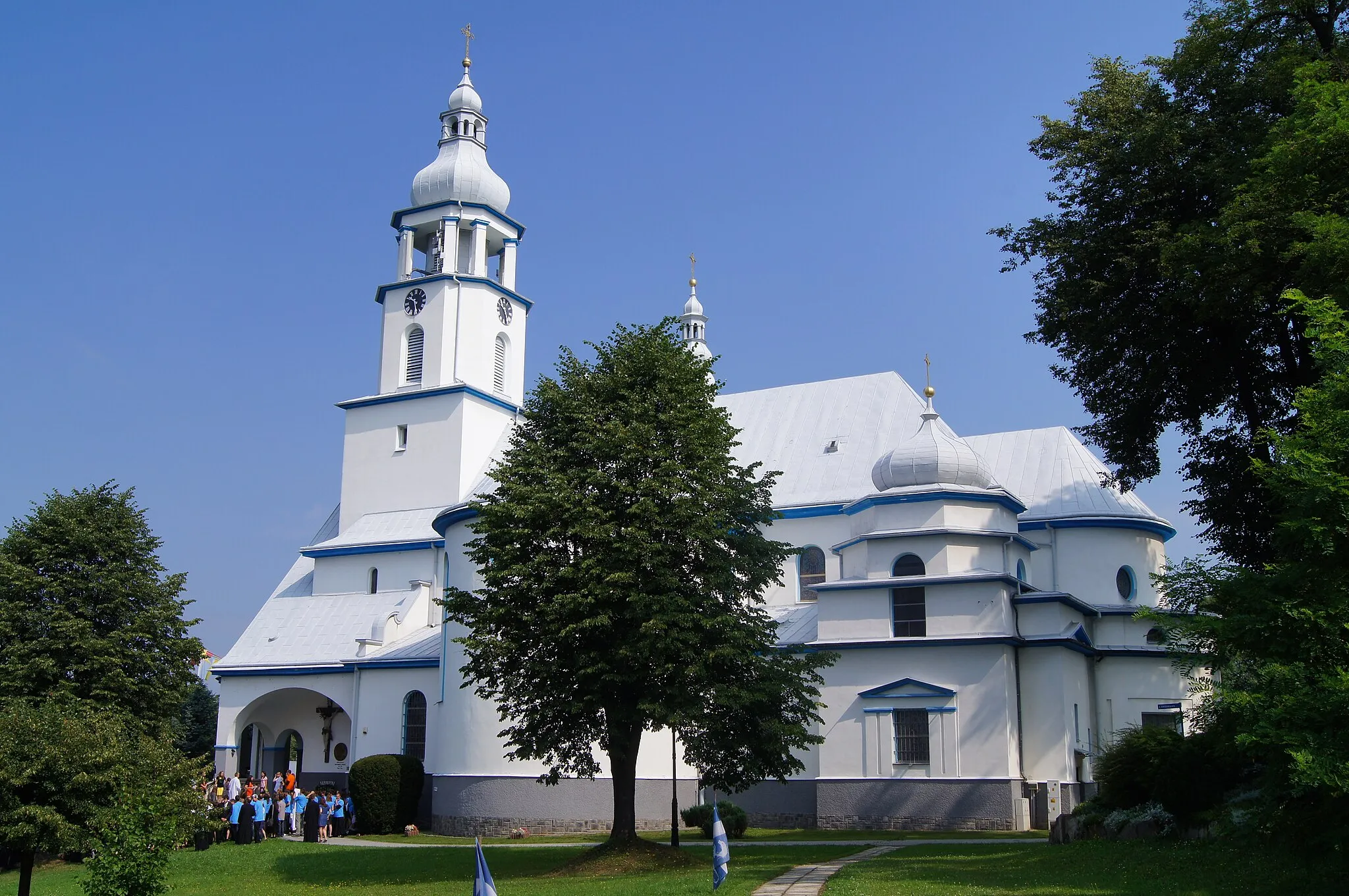 Photo showing: Sanktuarium Matki Bożej Zawierzenia w Tarnowcu (Kościół Narodzenia NMP)