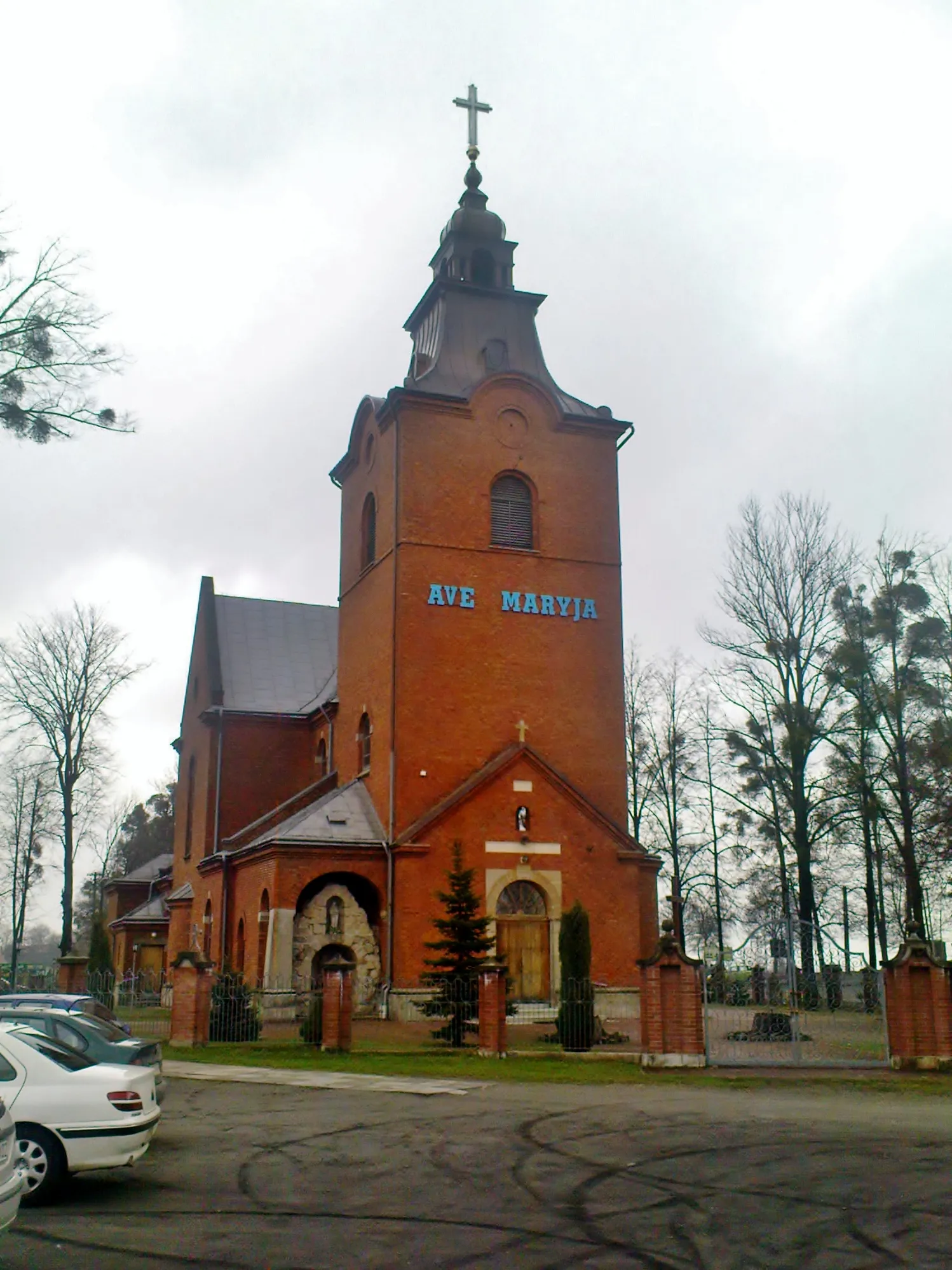 Photo showing: Staszkówka - the parish church of St. Adalbert