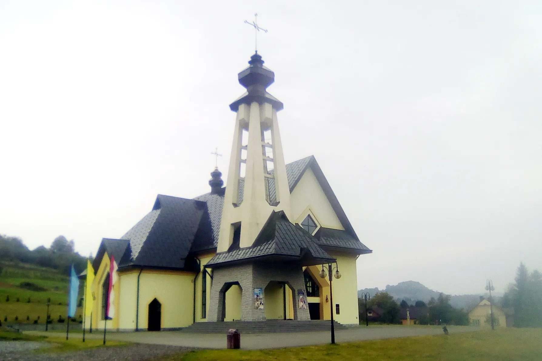 Photo showing: Nowy (konsekrowany w roku 2013) kościół w Przydonicy