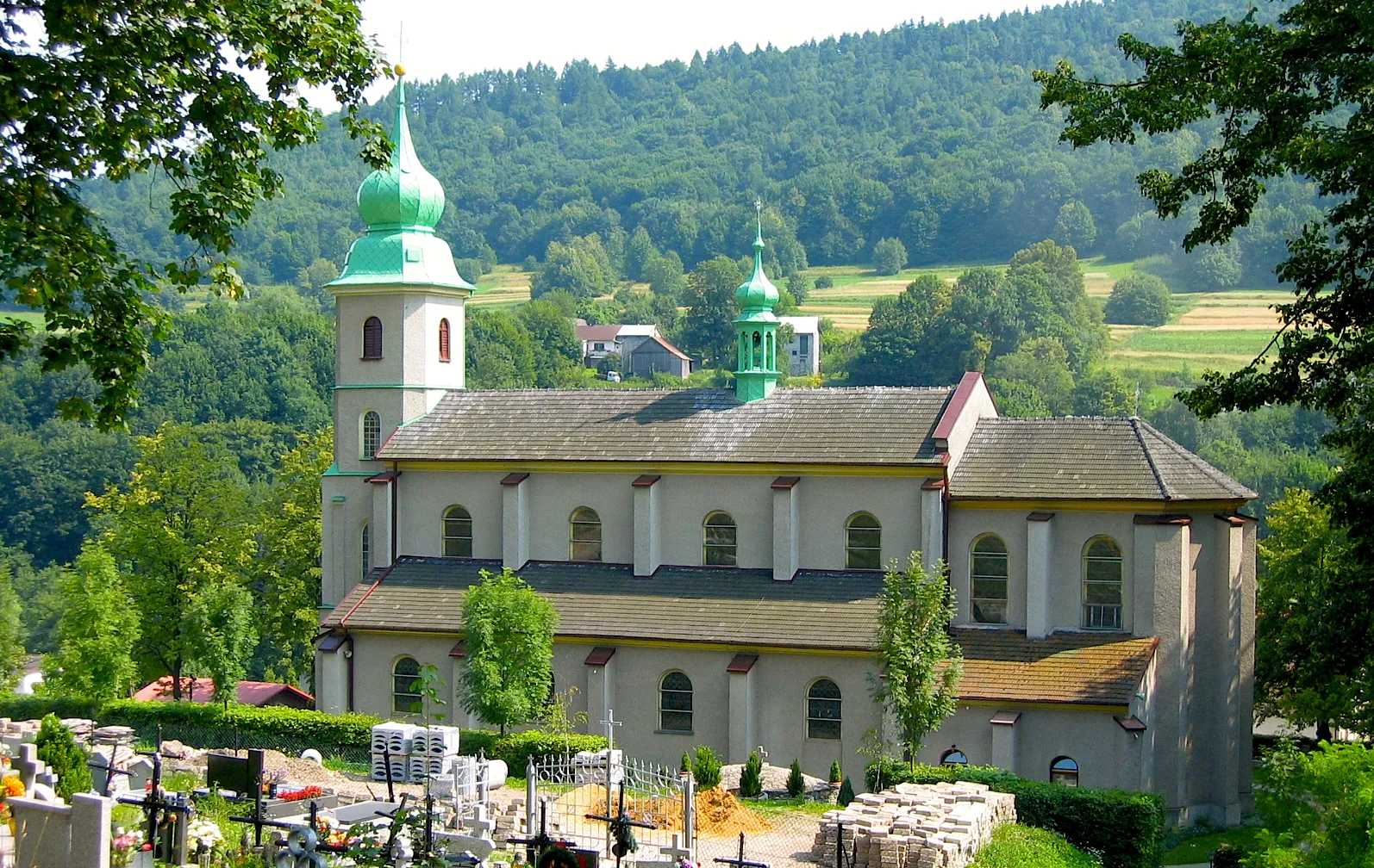 Photo showing: Parish church at Tarnawa Dolna