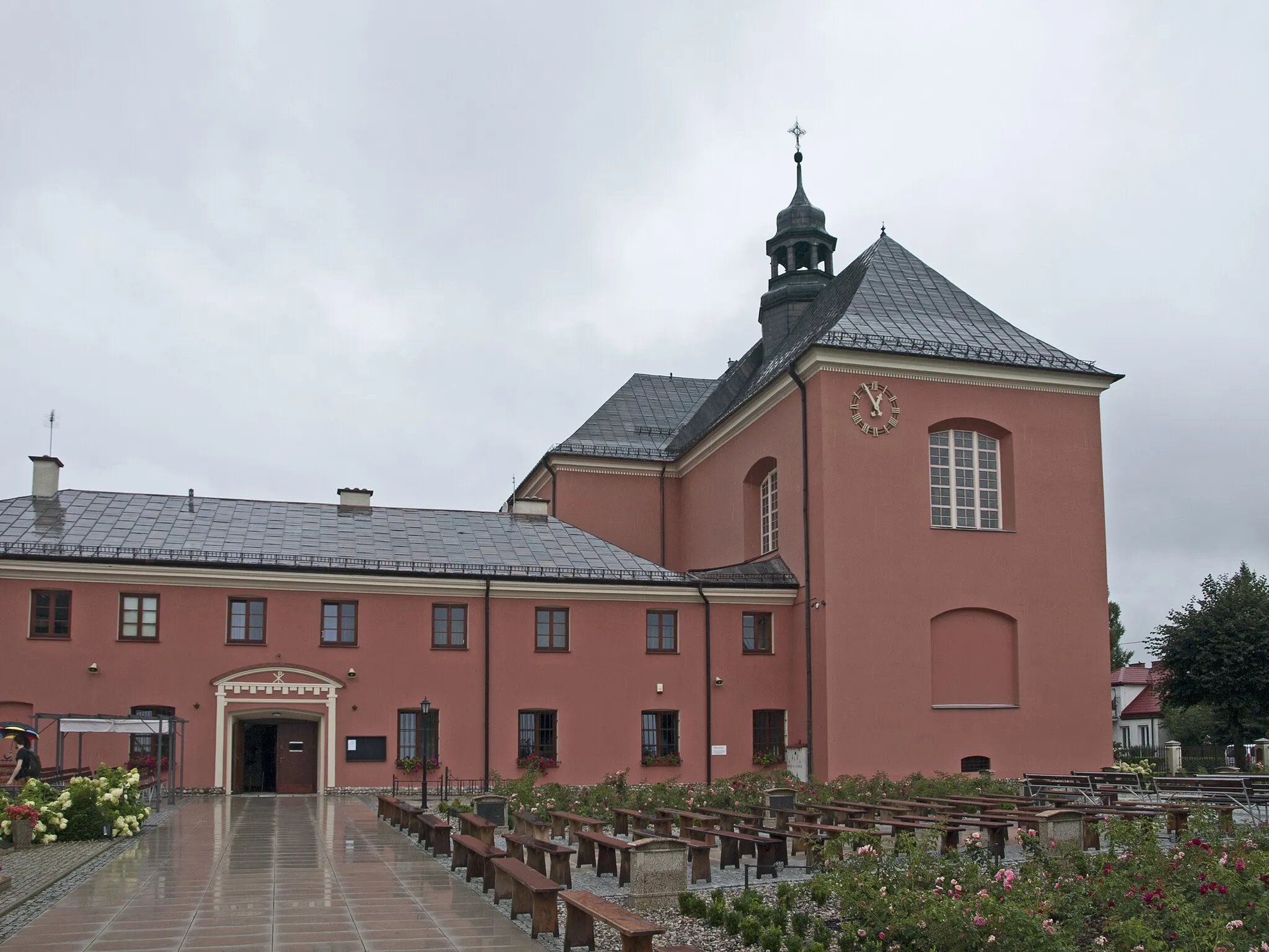Photo showing: Saint Antony Church in Ostrołęka from the east