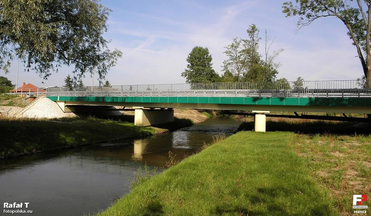 Photo showing: Nowy most na Radomce.