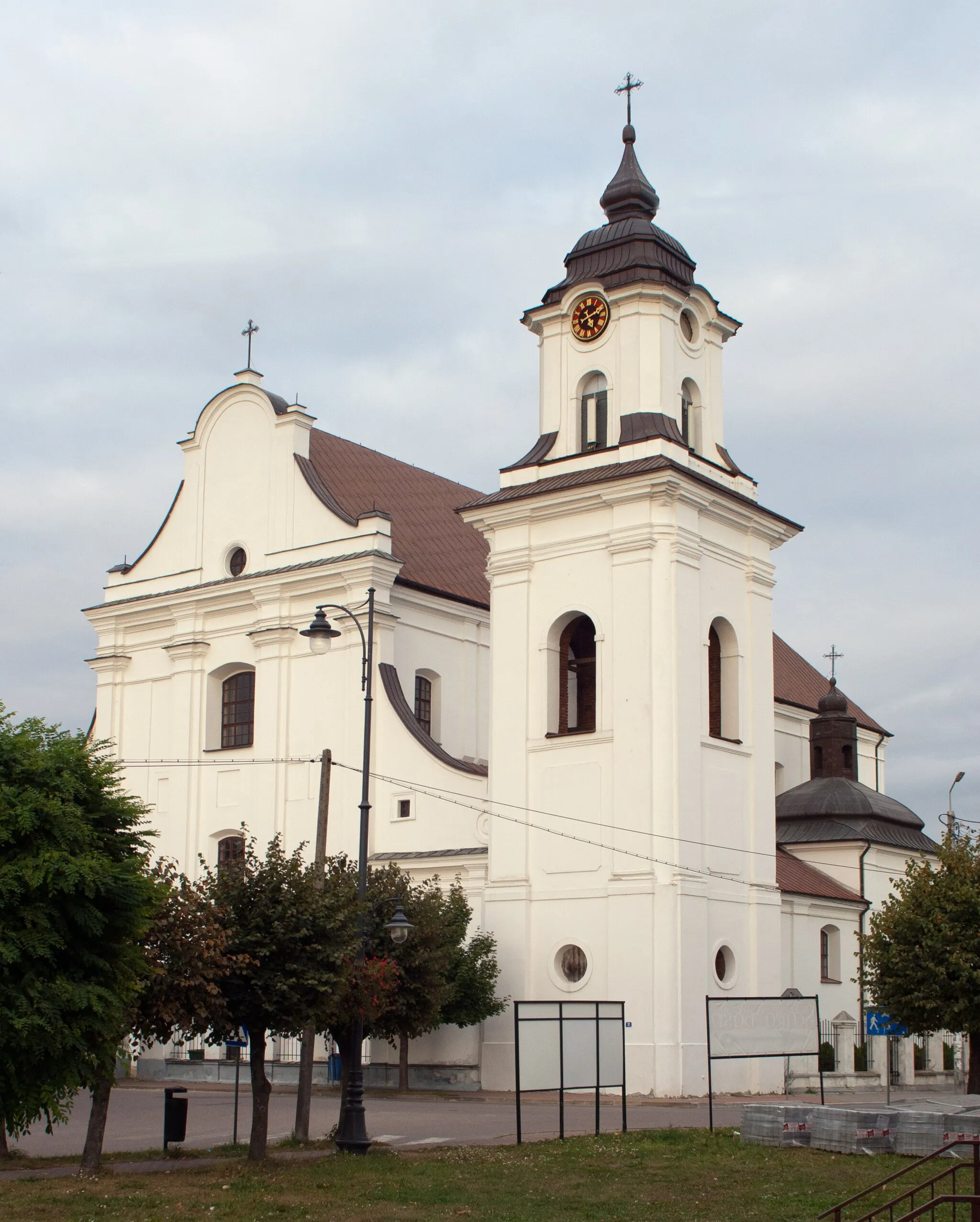 Photo showing: Drohiczyn, Kościół Franciszkanów pw. Wniebowzięcia NMP (budowa: 1682-1715) z ołtarzem głównym z 1762, zbudowany w miejscu kościoła z 1400 fundacji wojewody Mikołaja Nasuty