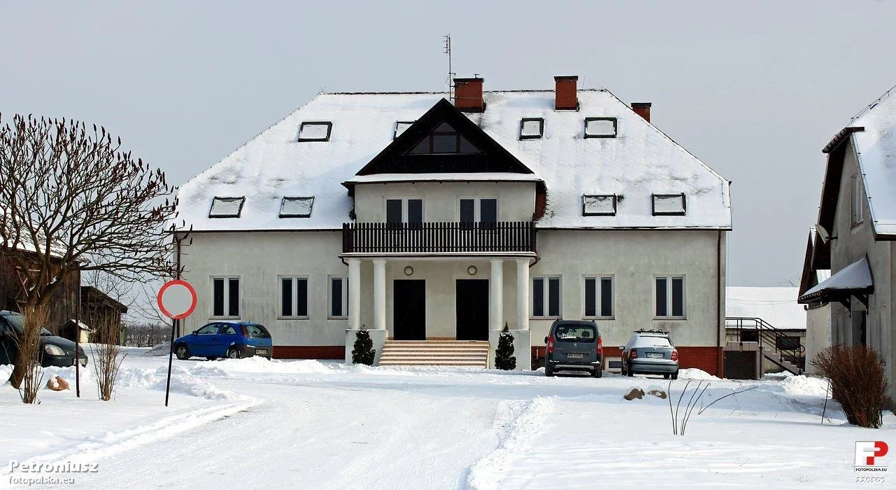 Photo showing: Dom spotkań w miasteczku ruchu Focolari w Trzciance niedaleko Garwolina.