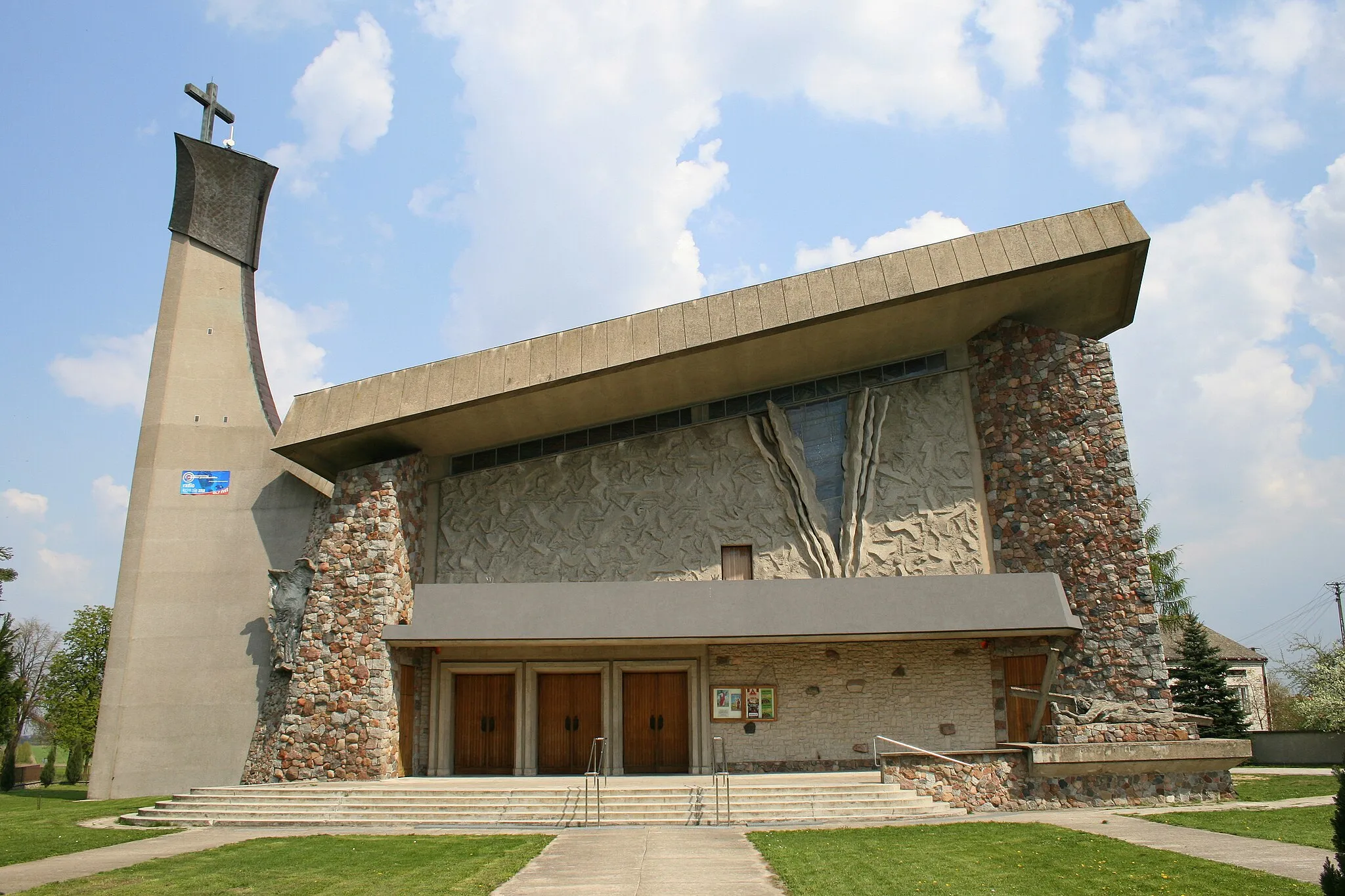 Photo showing: Church Saint Joseph in Wołyńce