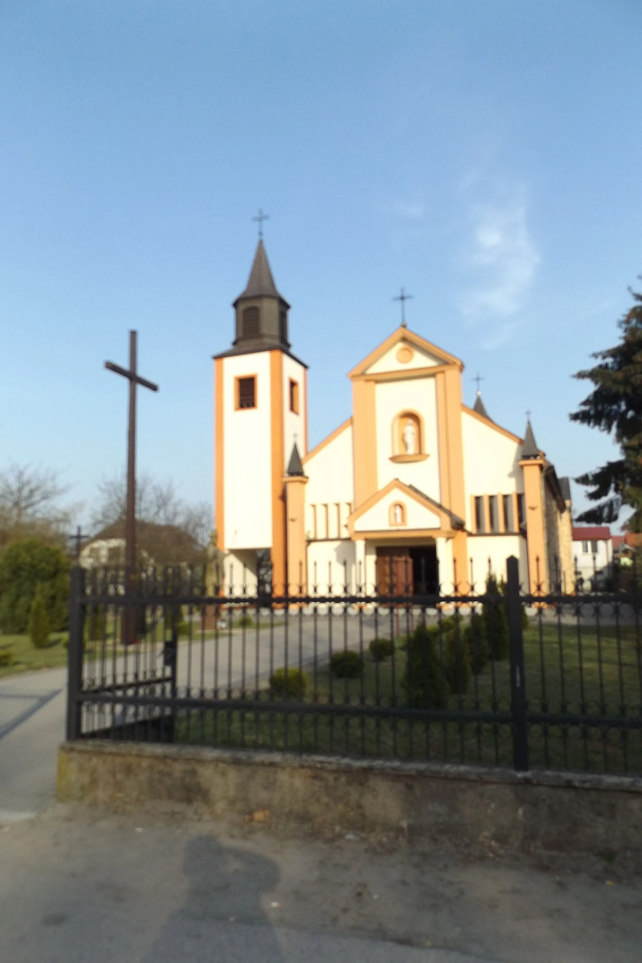Photo showing: Kościół w Małej Wsi w 2018 r.