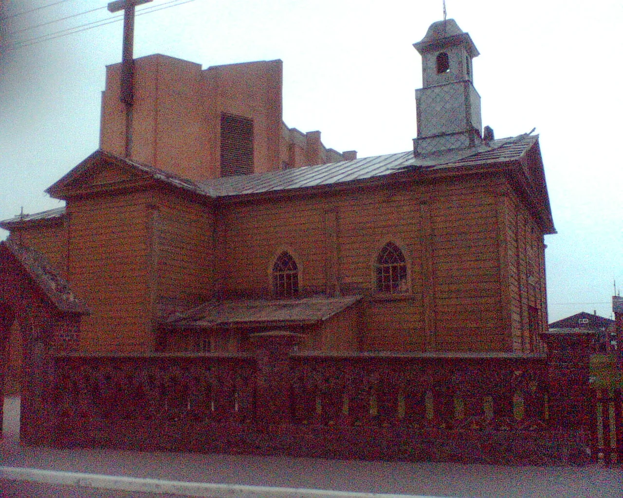 Photo showing: Drewniany kościół w Zawidzu,  wybudowany na przełomie XIX i XX wieku