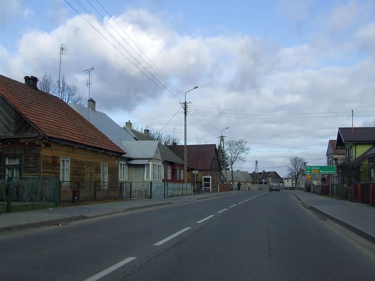 Photo showing: Main street in Łyse, droga nr 645