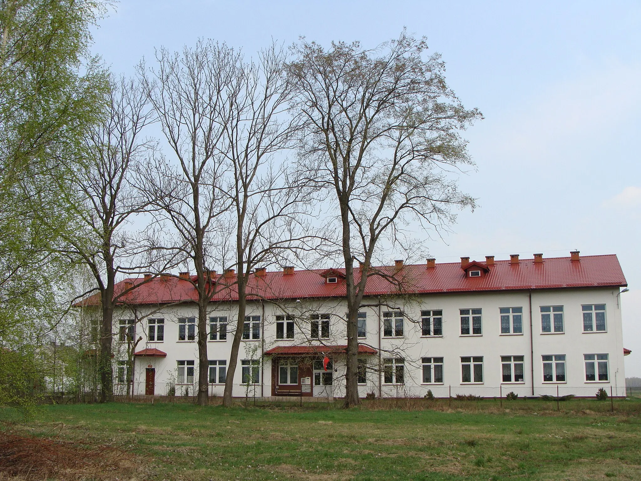 Photo showing: Szkoła Podstawowa w Augustówce