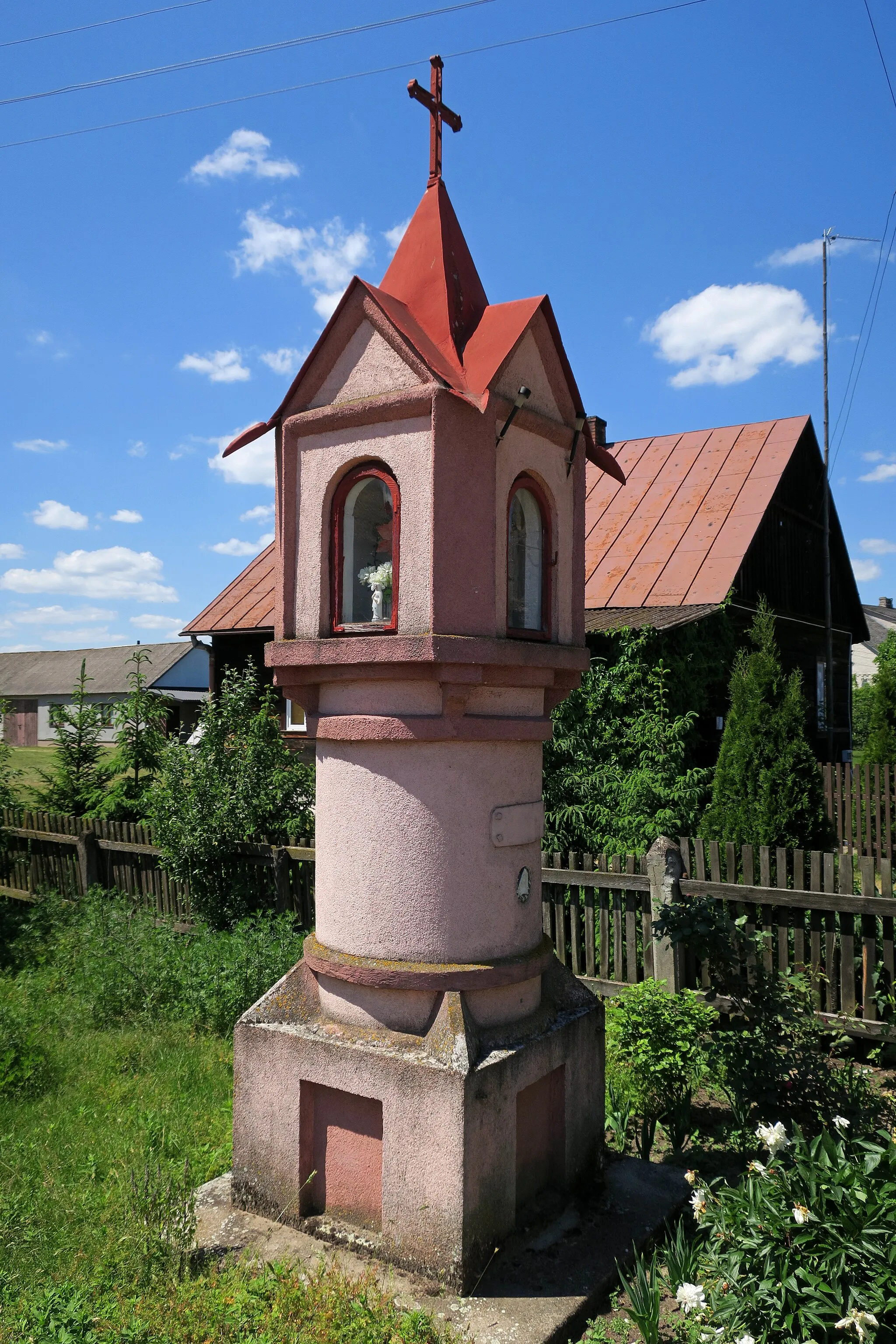 Photo showing: Ziomek (powiat ostrołęcki) - kapliczka.