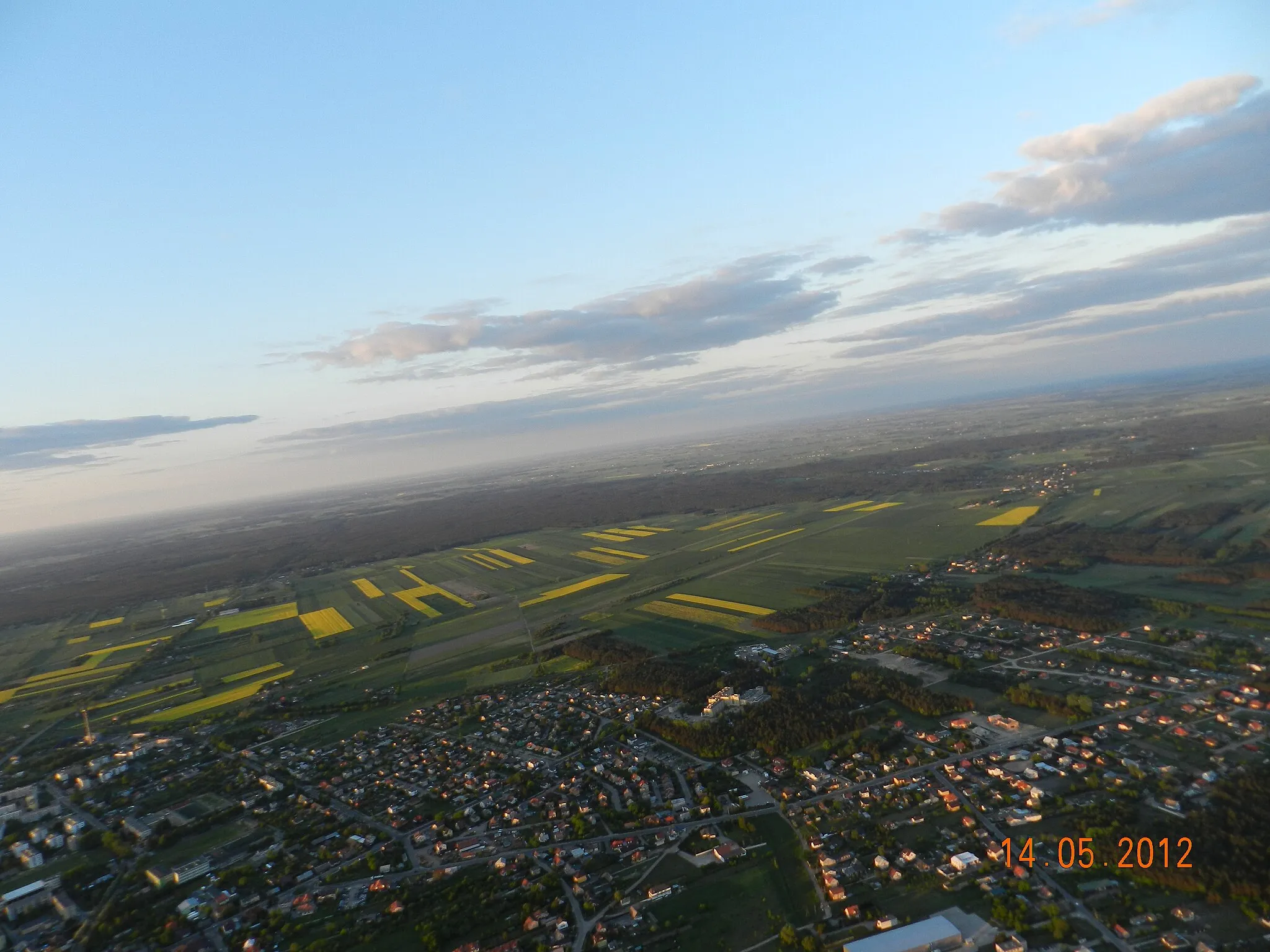 Photo showing: Widok Ugniewa z Ostrowi Mazowieckiej (ul. Małkińska)